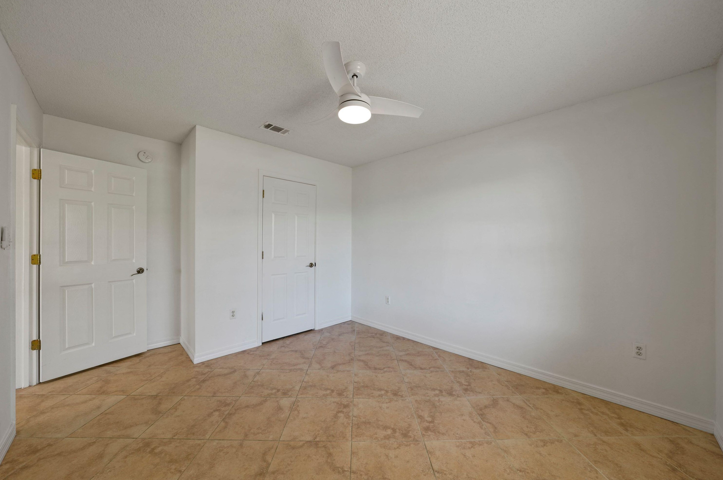 1609 Sutton Pl, Fort Walton Beach FL  32547-4961 exterior