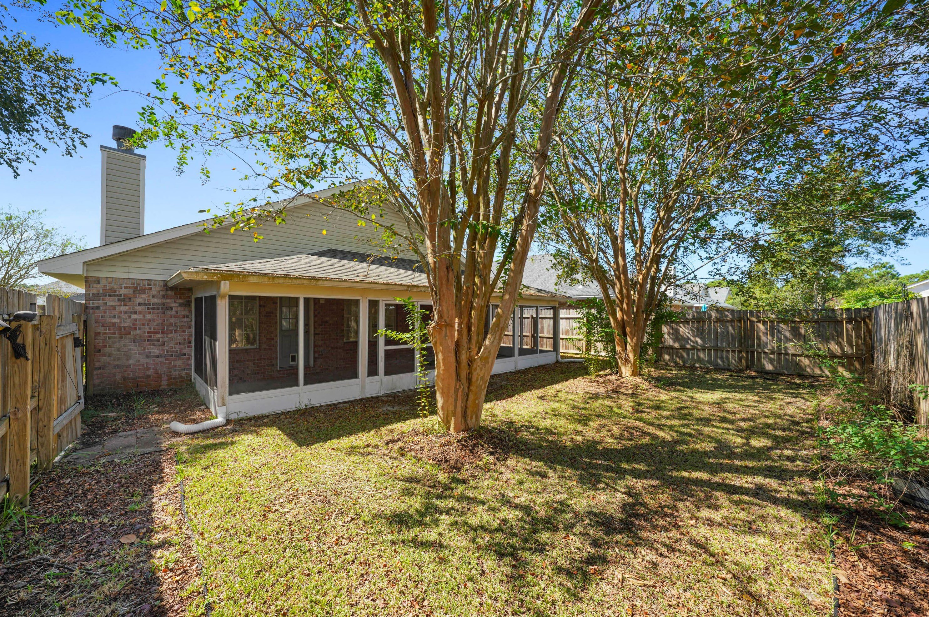 1609 Sutton Pl, Fort Walton Beach FL  32547-4961 exterior