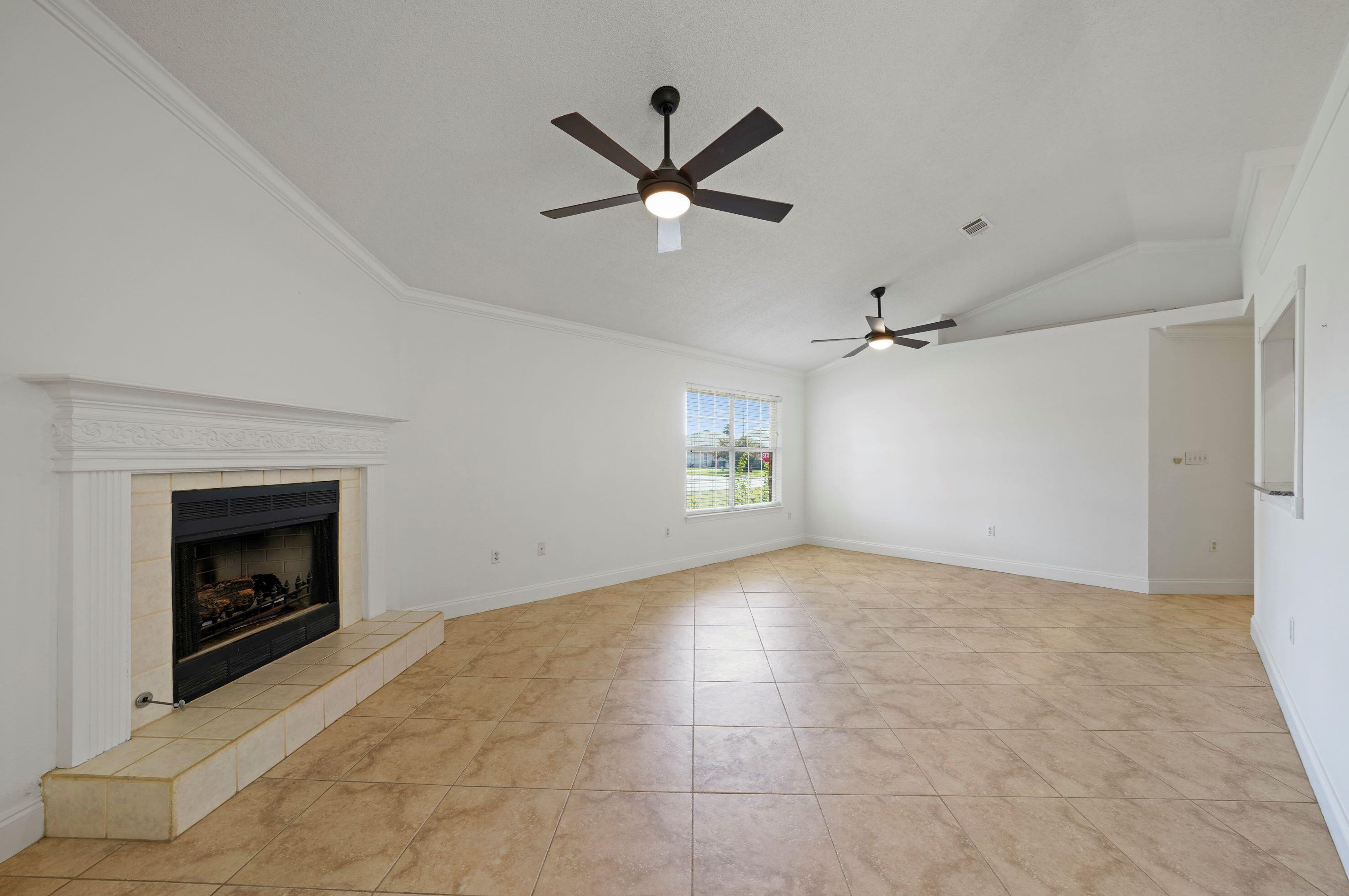 1609 Sutton Pl, Fort Walton Beach FL  32547-4961 exterior