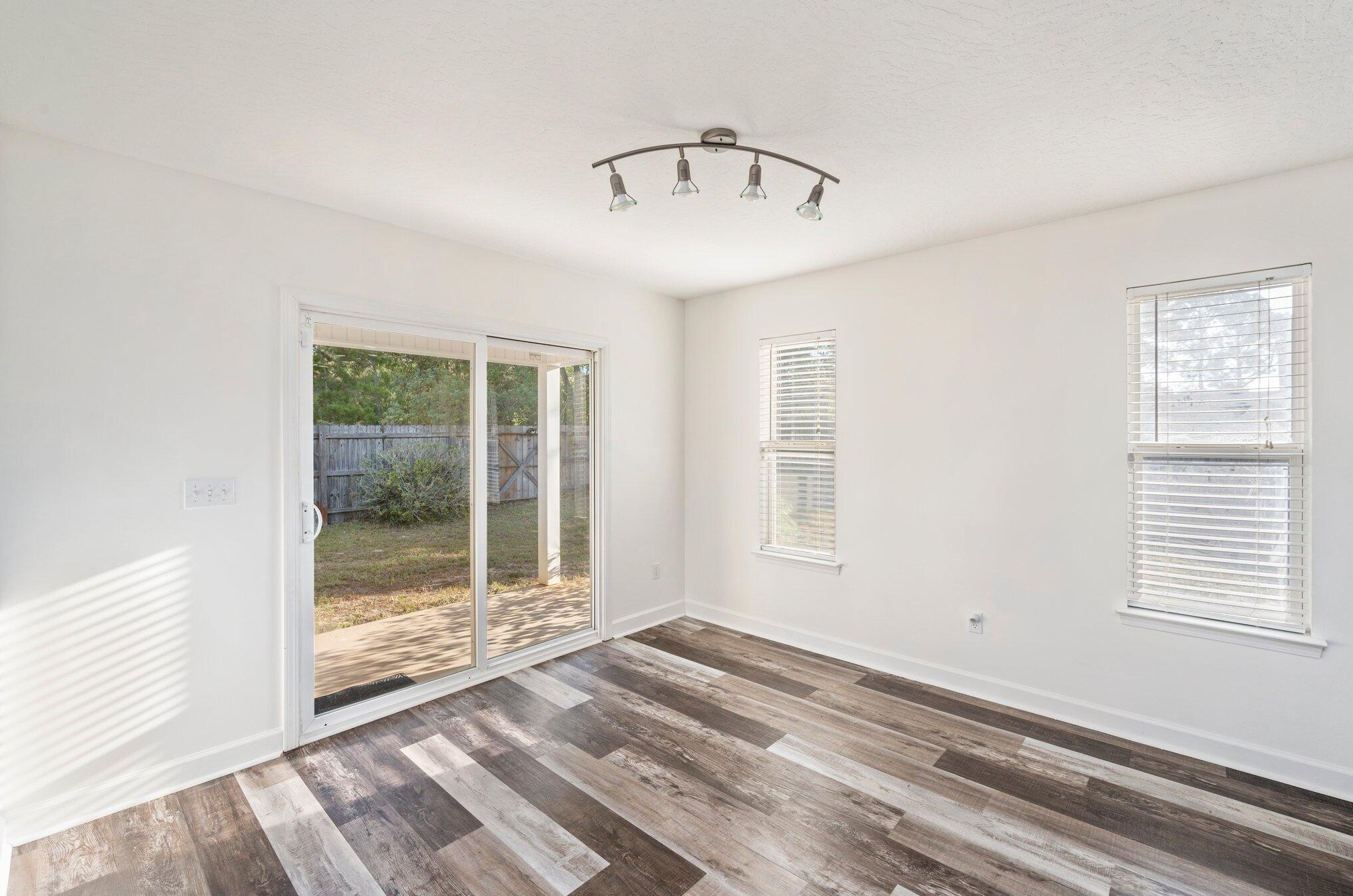 215 Stephen Ave, Mary Esther FL  32569-1345 exterior