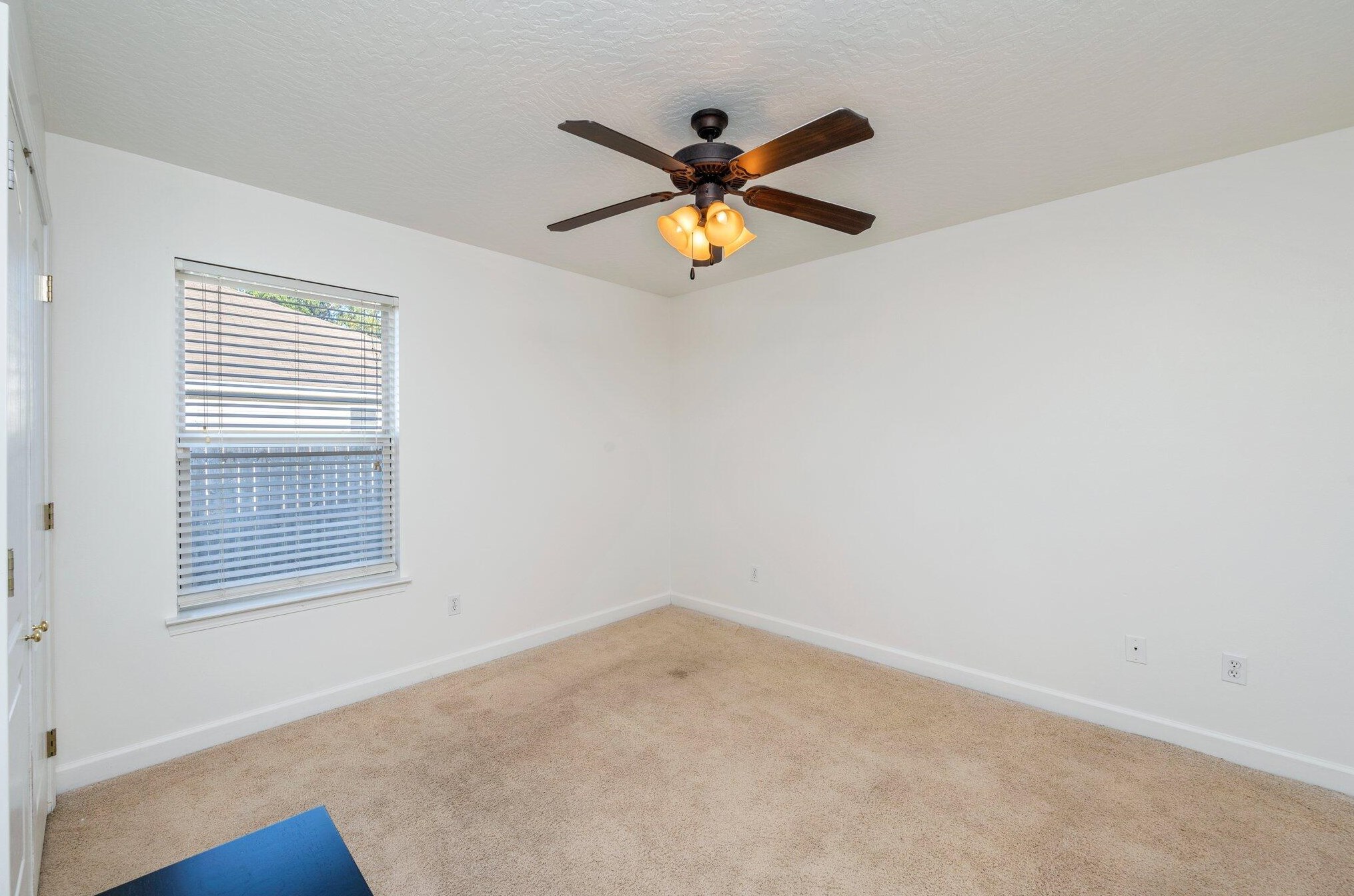 215 Stephen Ave, Mary Esther FL  32569-1345 exterior