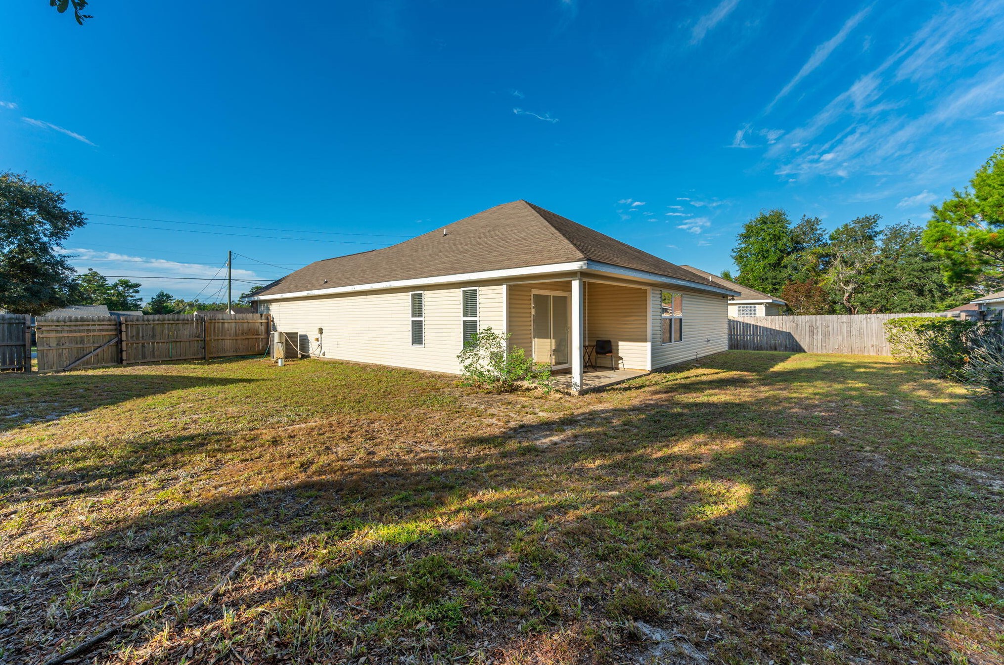 215 Stephen Ave, Mary Esther FL  32569-1345 exterior