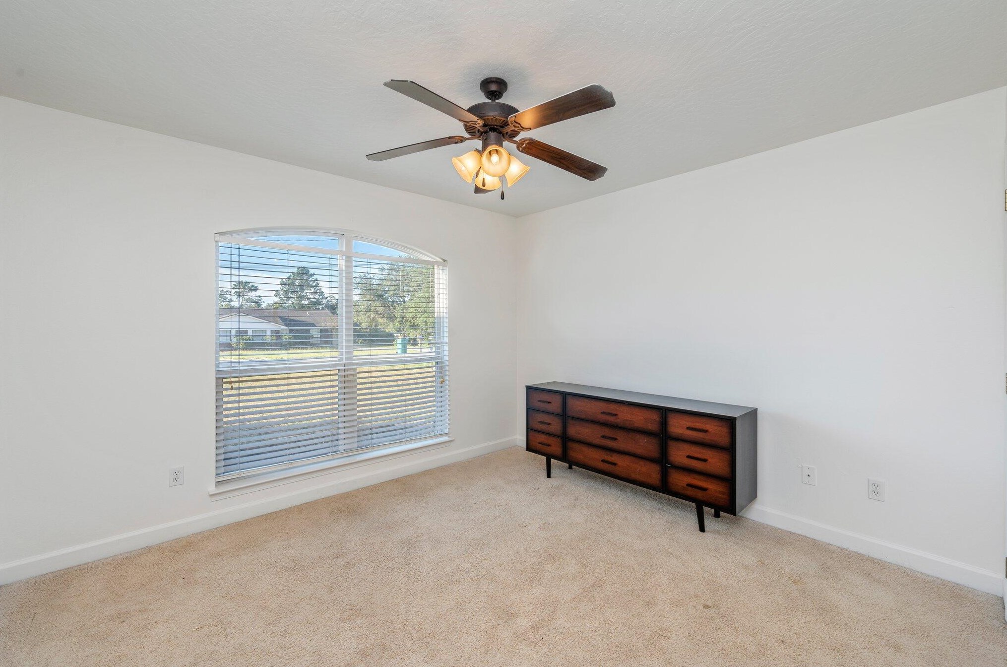215 Stephen Ave, Mary Esther FL  32569-1345 exterior