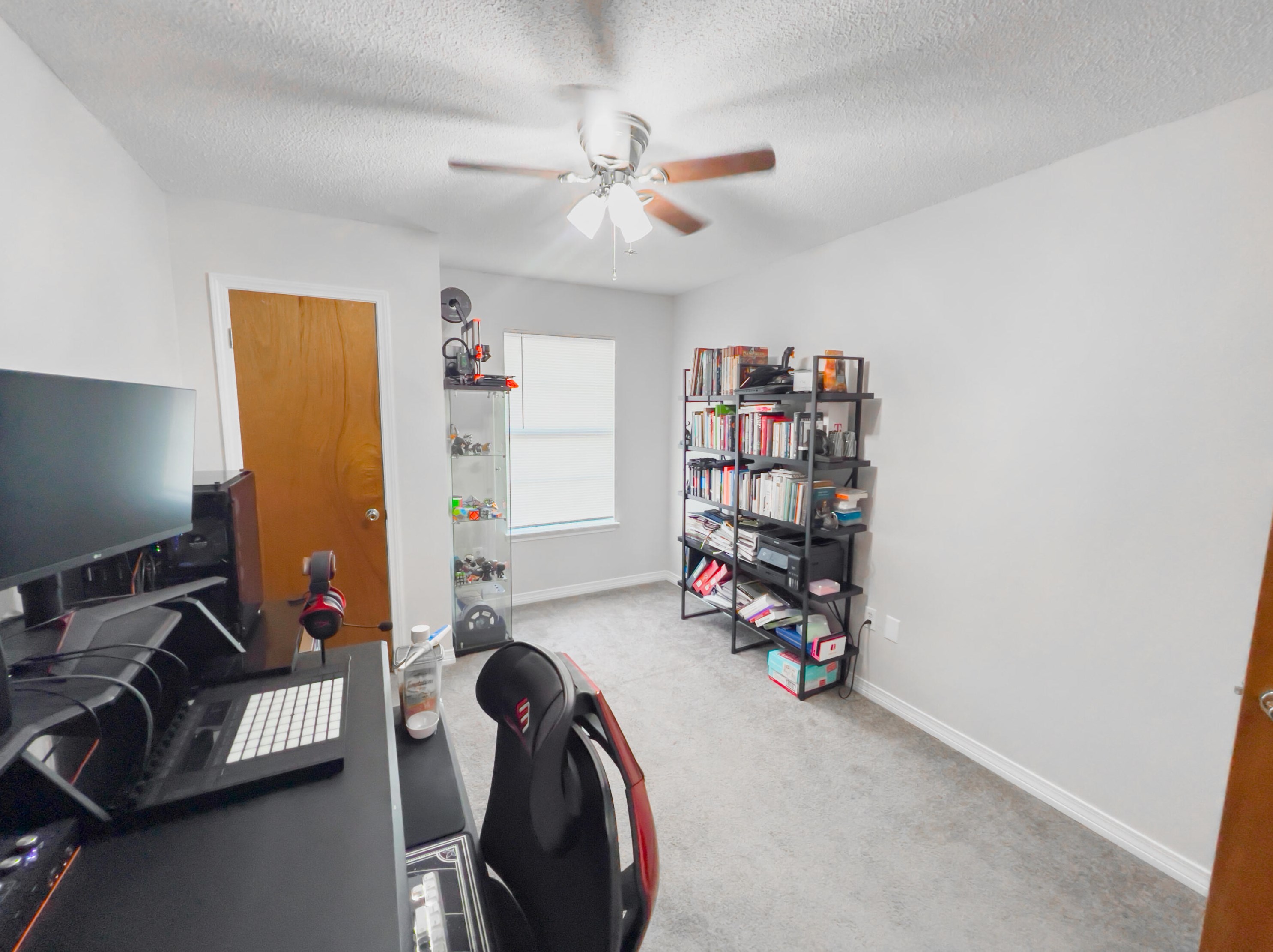 1821 Whispering Oaks Ln, Fort Walton Beach FL  32547-7063 exterior