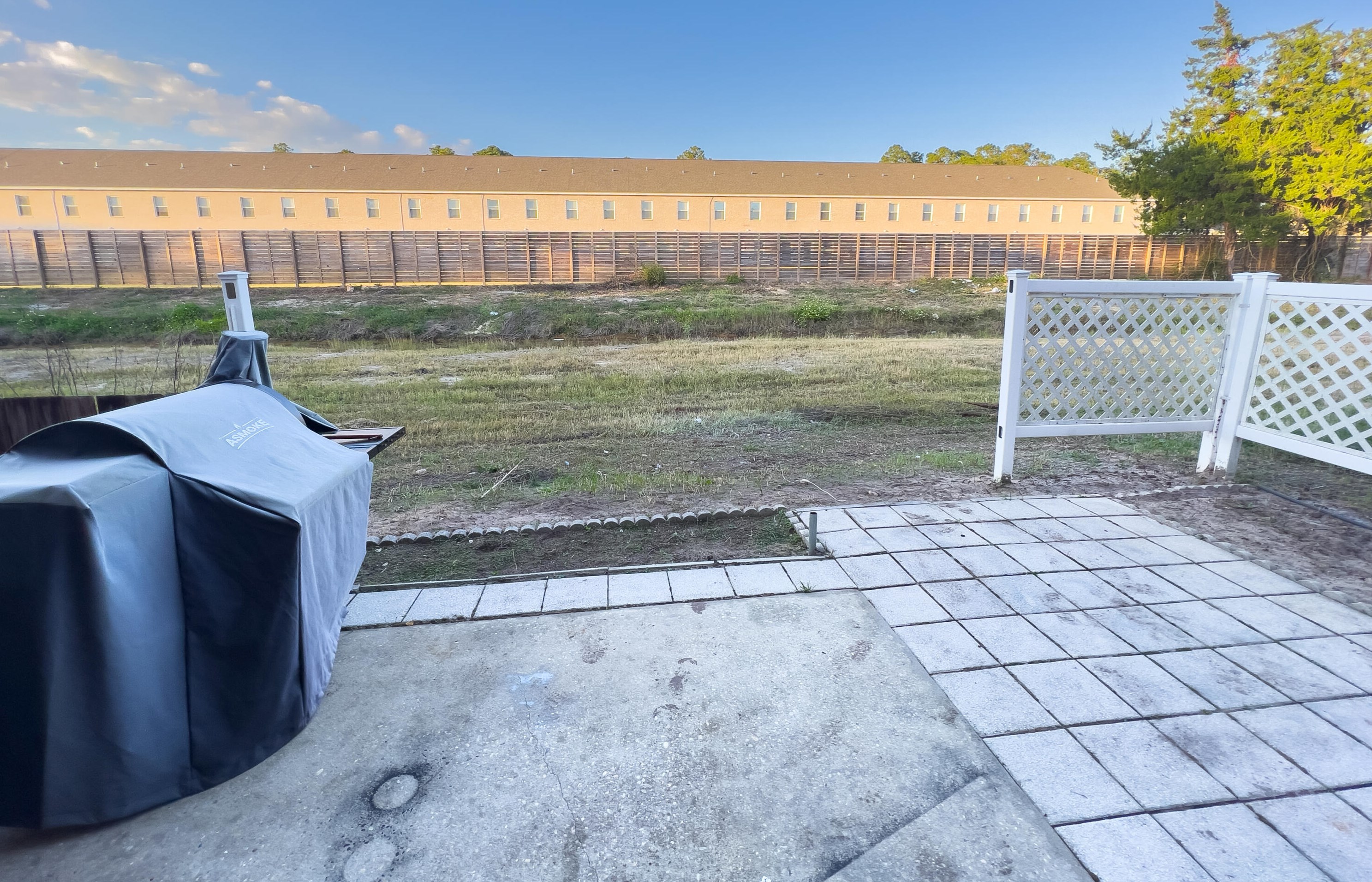 1821 Whispering Oaks Ln, Fort Walton Beach FL  32547-7063 exterior