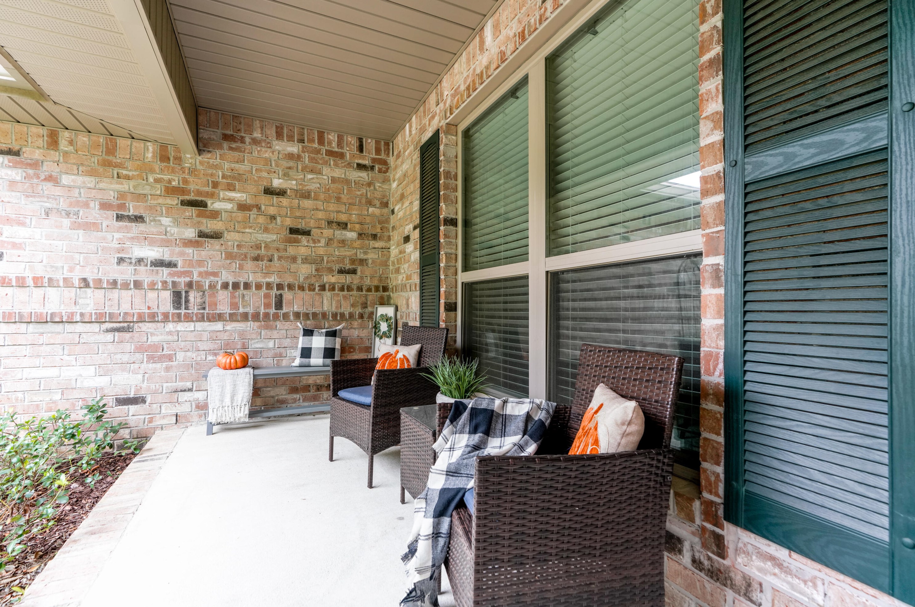 2370 Genevieve Way, Crestview FL  32536-7220 exterior