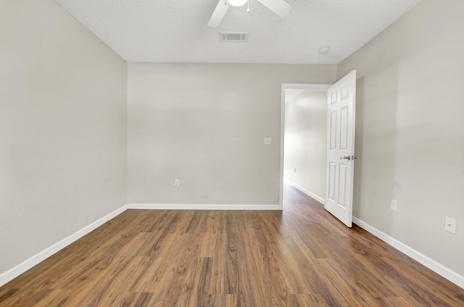 5228 Moore Loop, Crestview FL  32536-5469 exterior