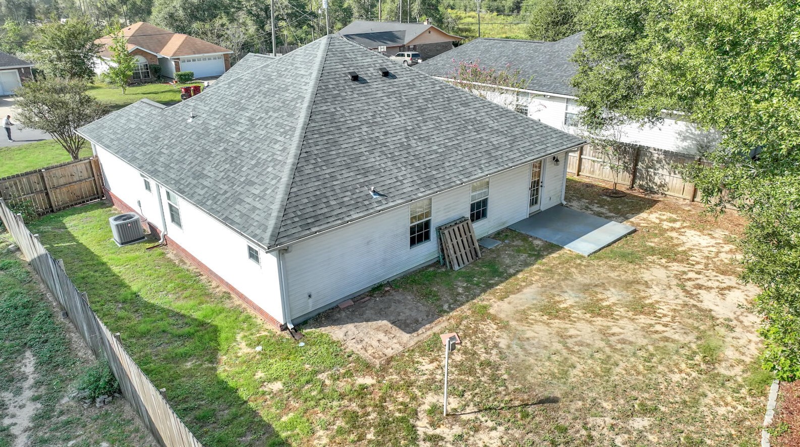 106 Kyle Ln, Crestview FL  32539-7037 exterior
