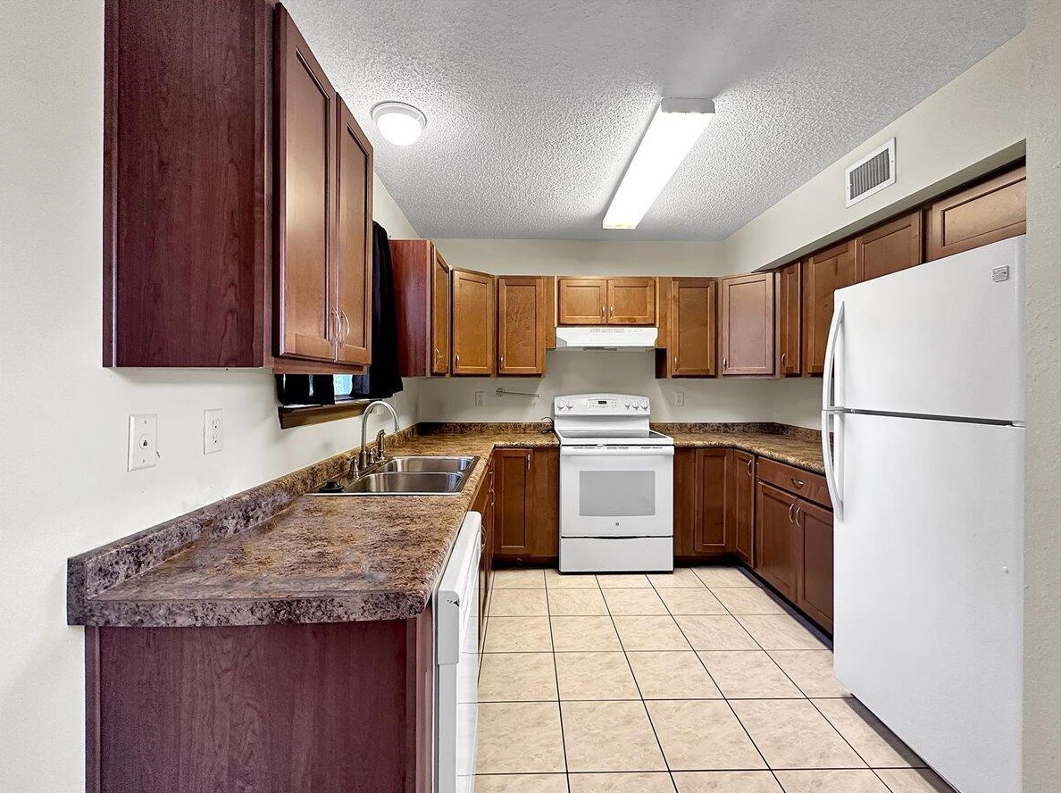 1667 Bennetts End, Fort Walton Beach FL 32547-6901 exterior