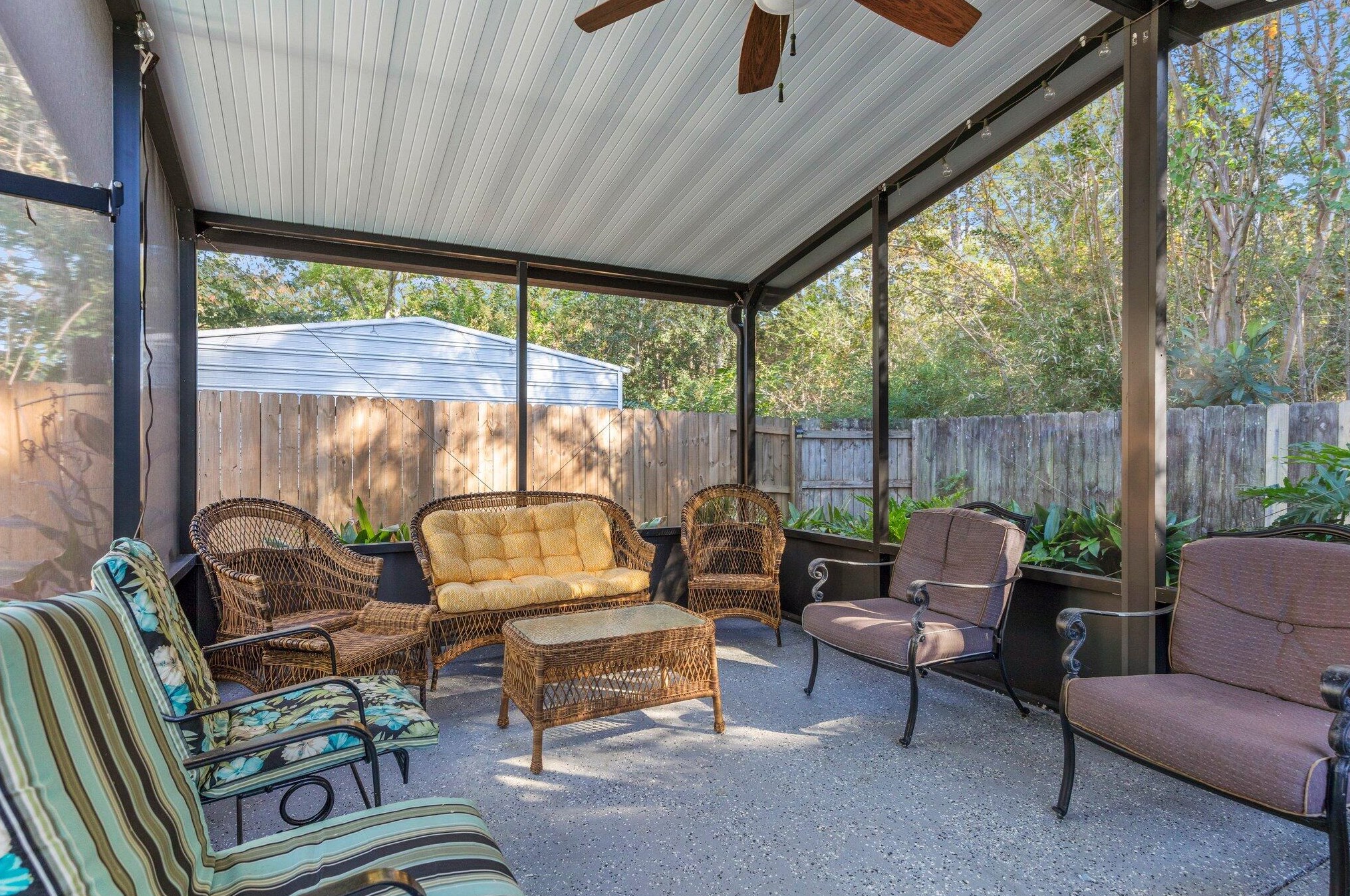 852 Meadow Ln, Fort Walton Beach FL  32547-1015 exterior