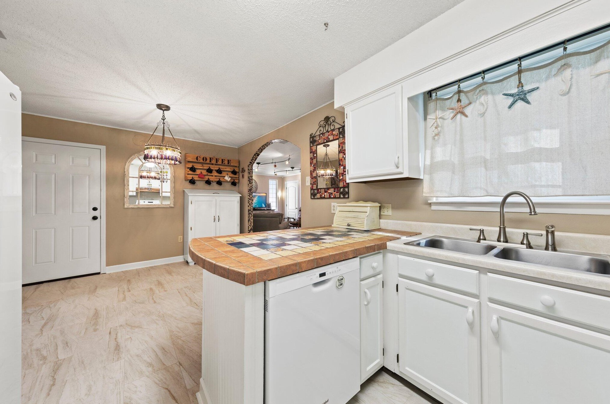 852 Meadow Ln, Fort Walton Beach FL  32547-1015 exterior