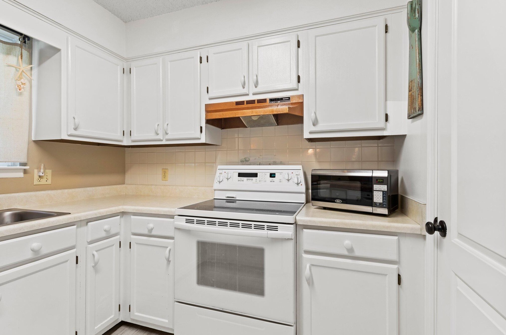 852 Meadow Ln, Fort Walton Beach FL  32547-1015 exterior