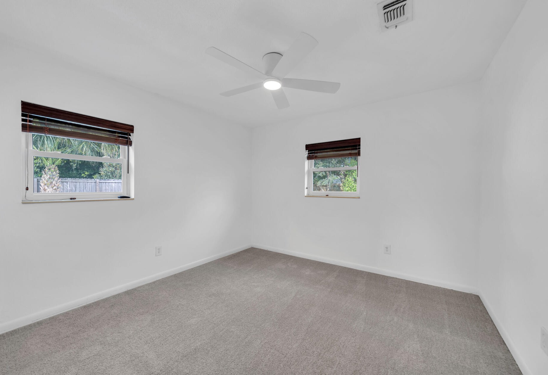 30 Hemlock Dr, Fort Walton Beach FL  32548-4716 exterior