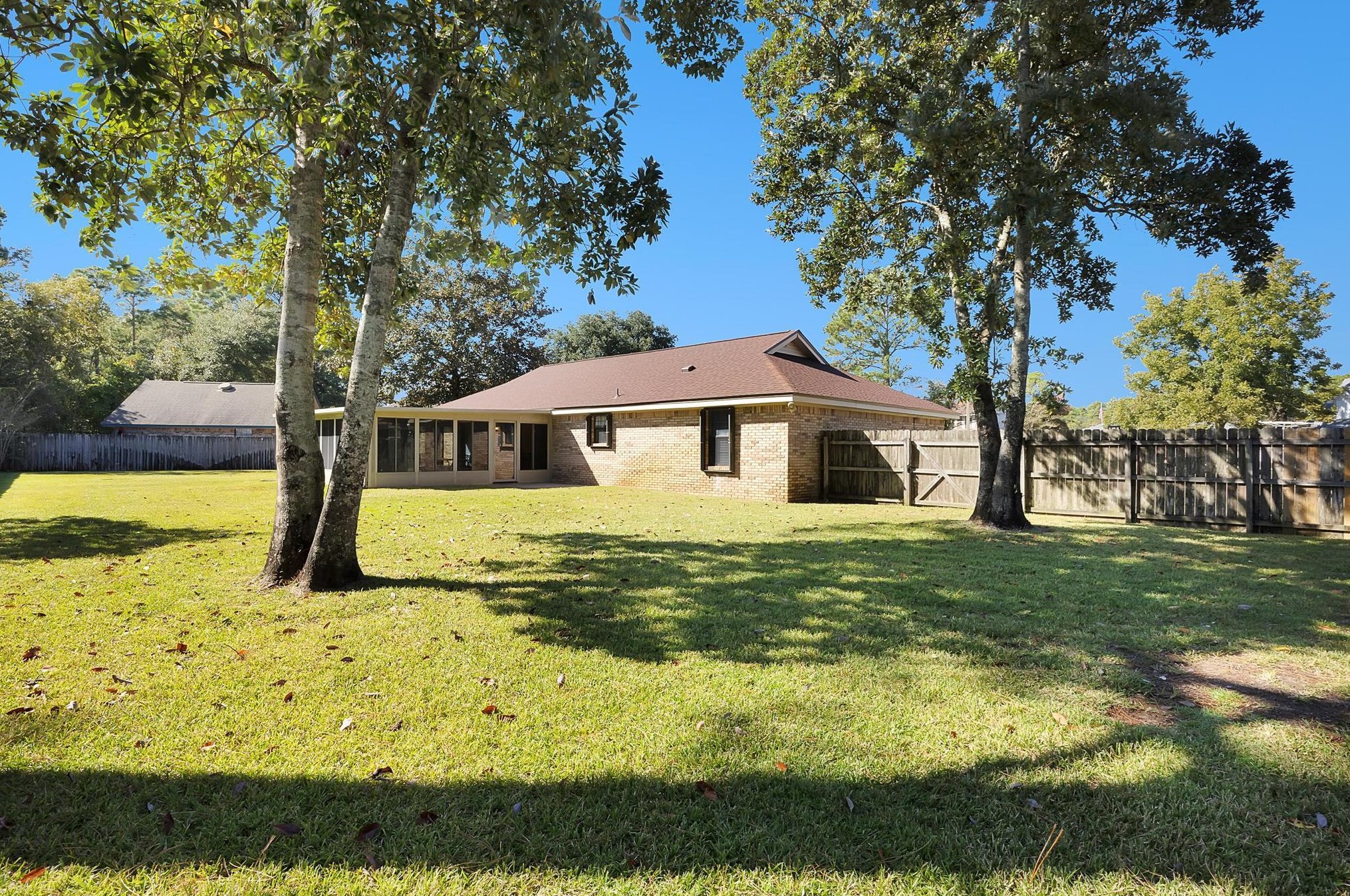 914 Aloma Faye Ln, Fort Walton Beach FL  32547-3320 exterior