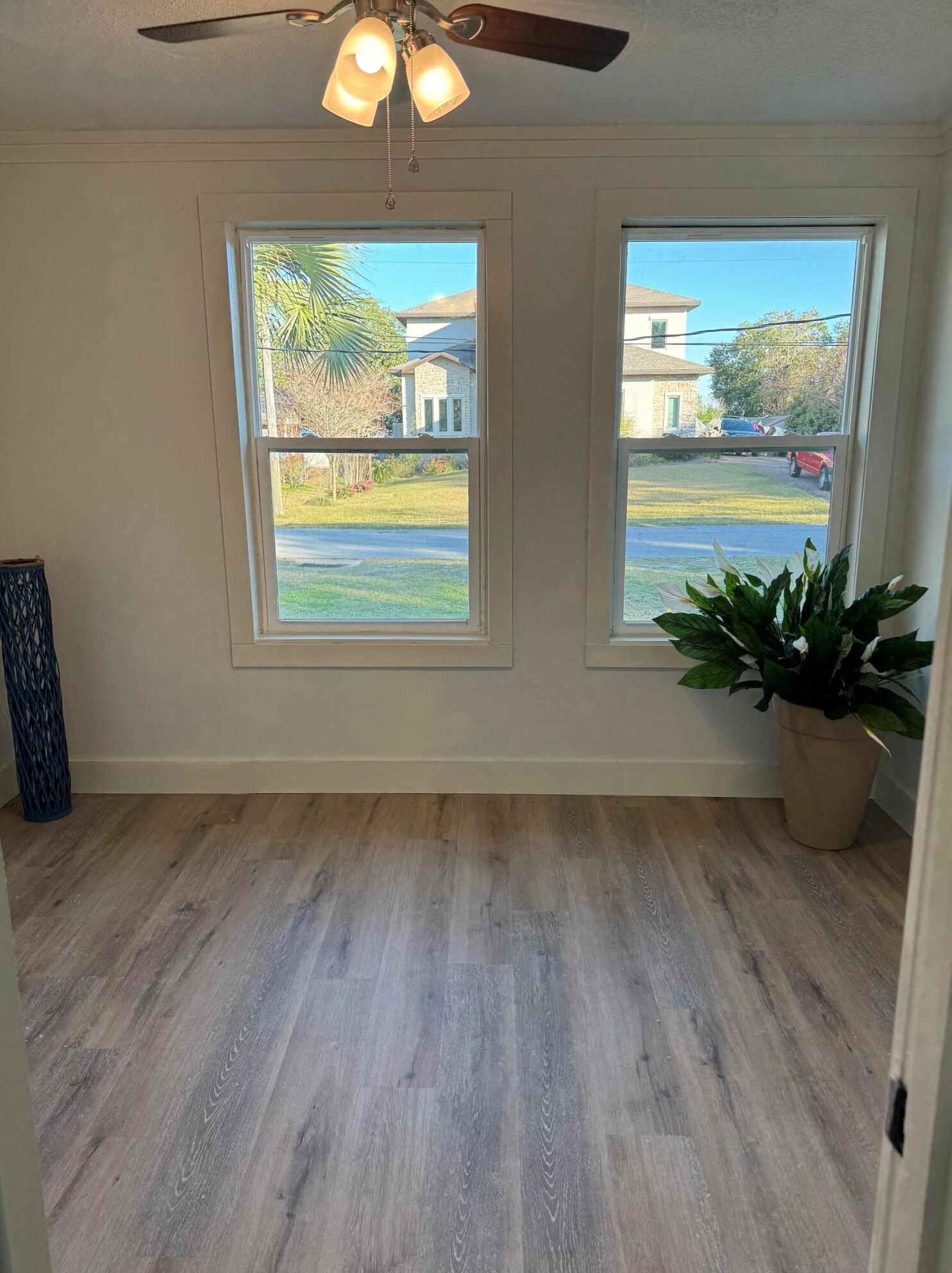 248 Beachview Dr, Fort Walton Beach FL  32547-2836 exterior