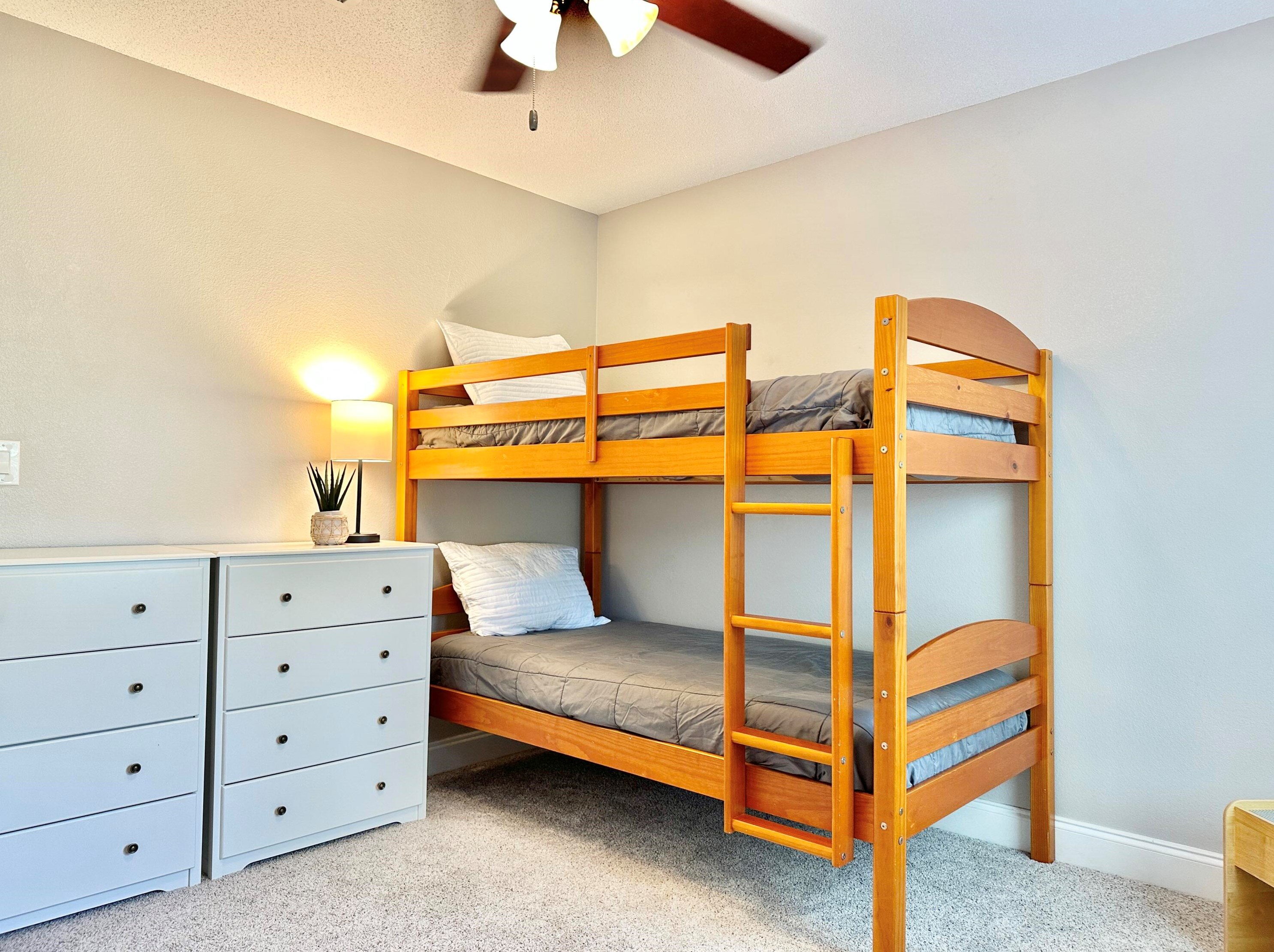 235 Hillside Dr, Niceville FL  32578-2355 exterior