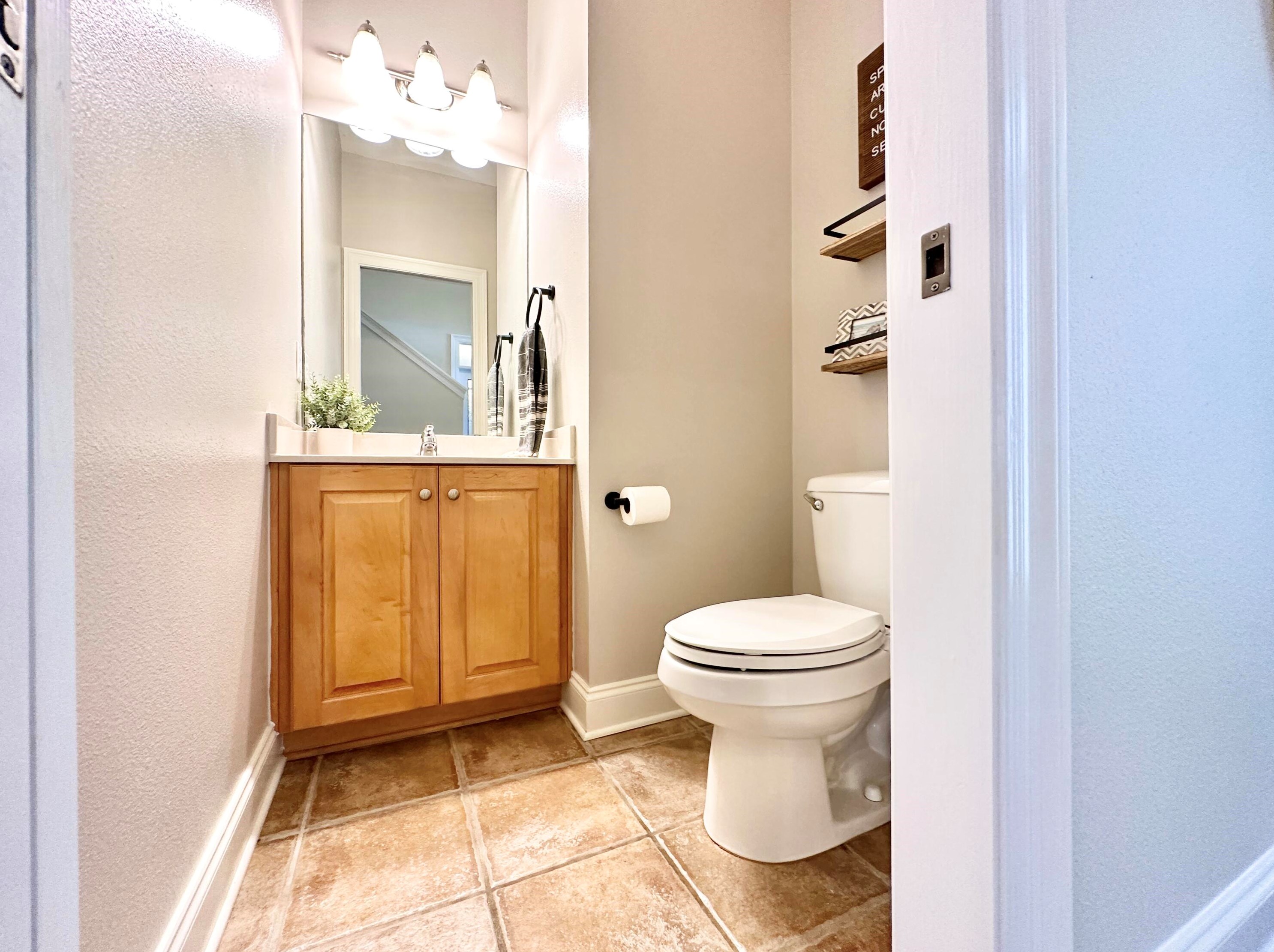 235 Hillside Dr, Niceville FL  32578-2355 exterior