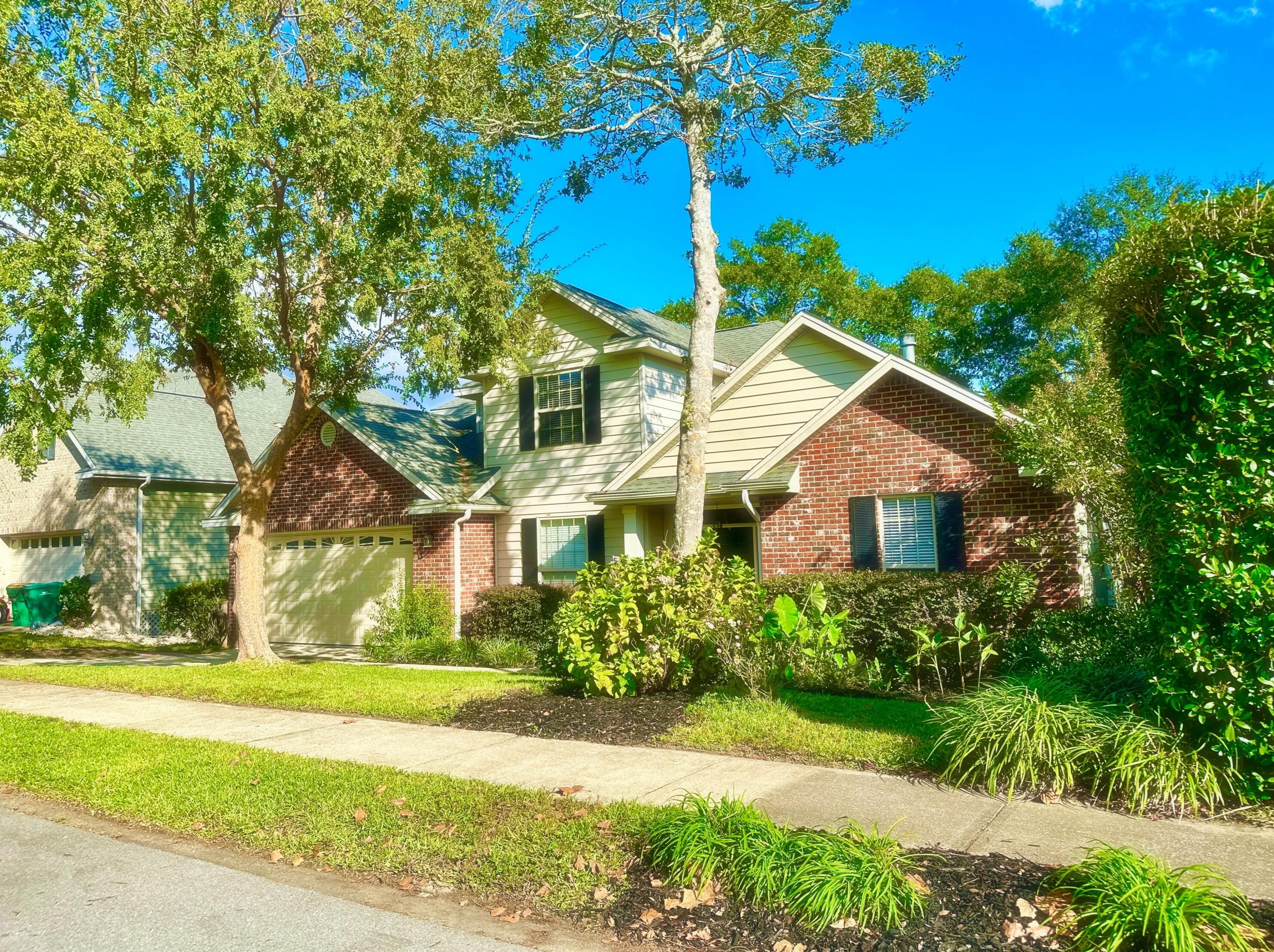 235 Hillside Dr, Niceville FL  32578-2355 exterior