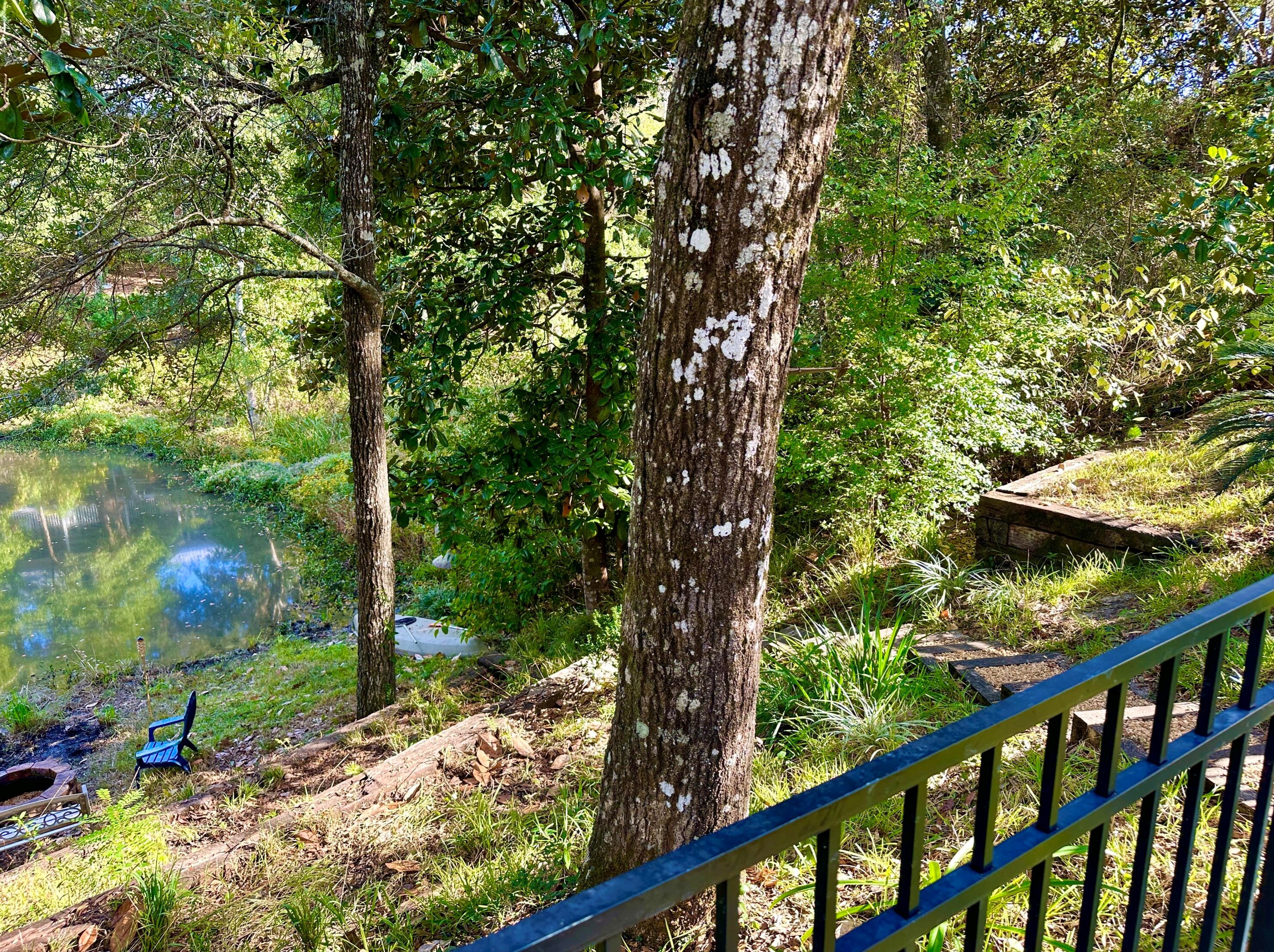 235 Hillside Dr, Niceville FL  32578-2355 exterior