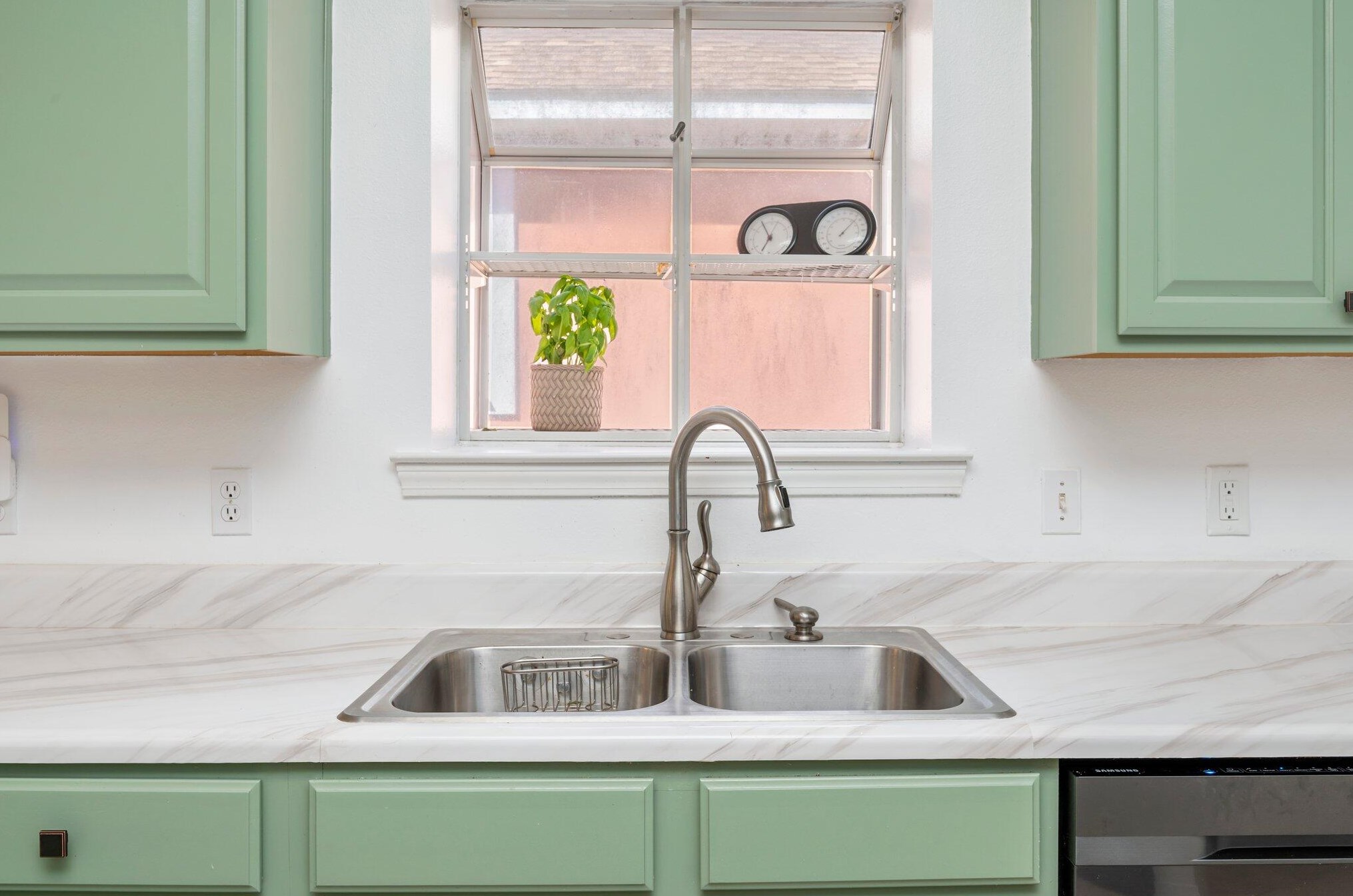 1180 Brookridge Trce, Fort Walton Beach FL  32547-1294 exterior