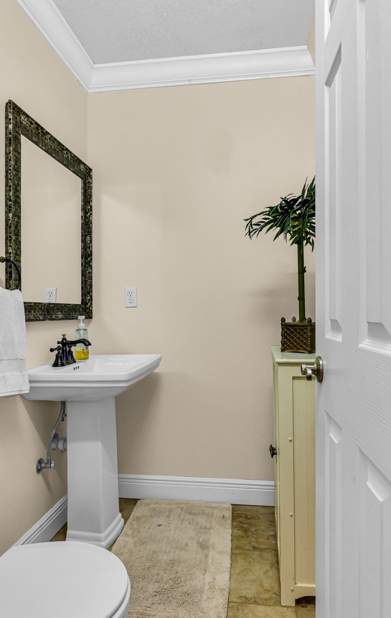 209 Santa Barbara Ave, Santa Rosa Beach FL  32459-4023 exterior