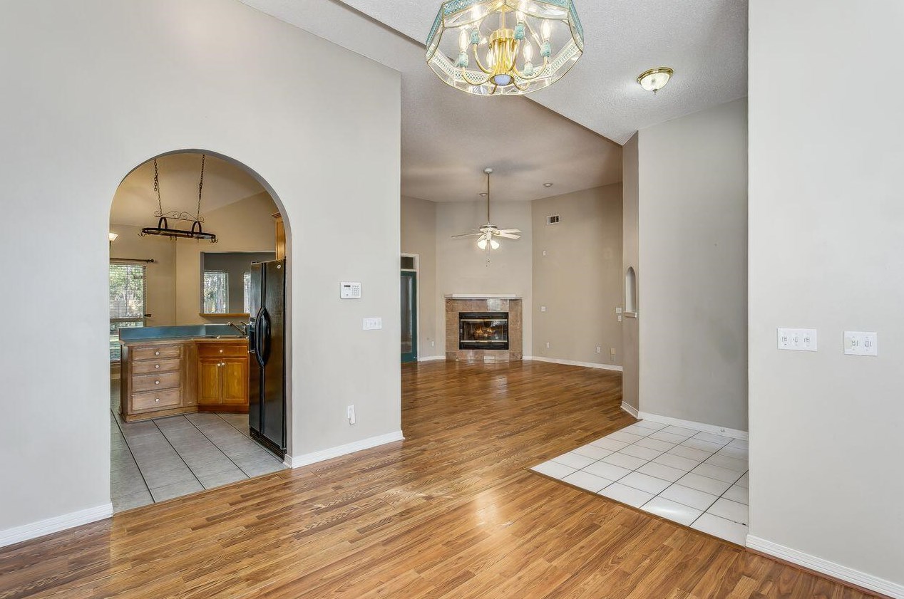 209 Yacht Club Dr, Niceville FL  32578-3720 exterior
