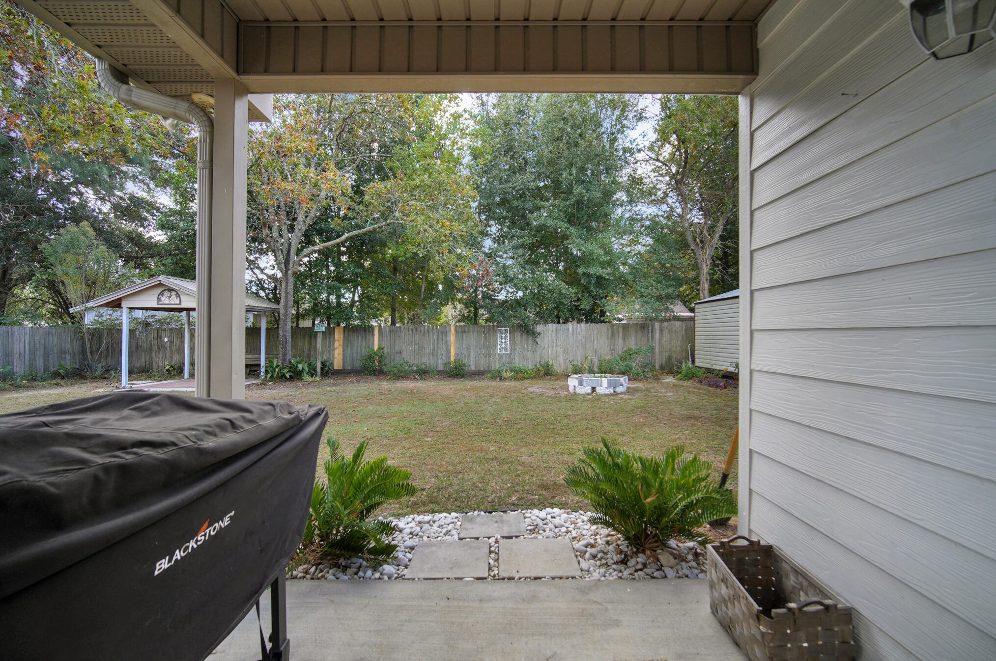 804 Cloverview Dr, Crestview FL  32536-9201 exterior