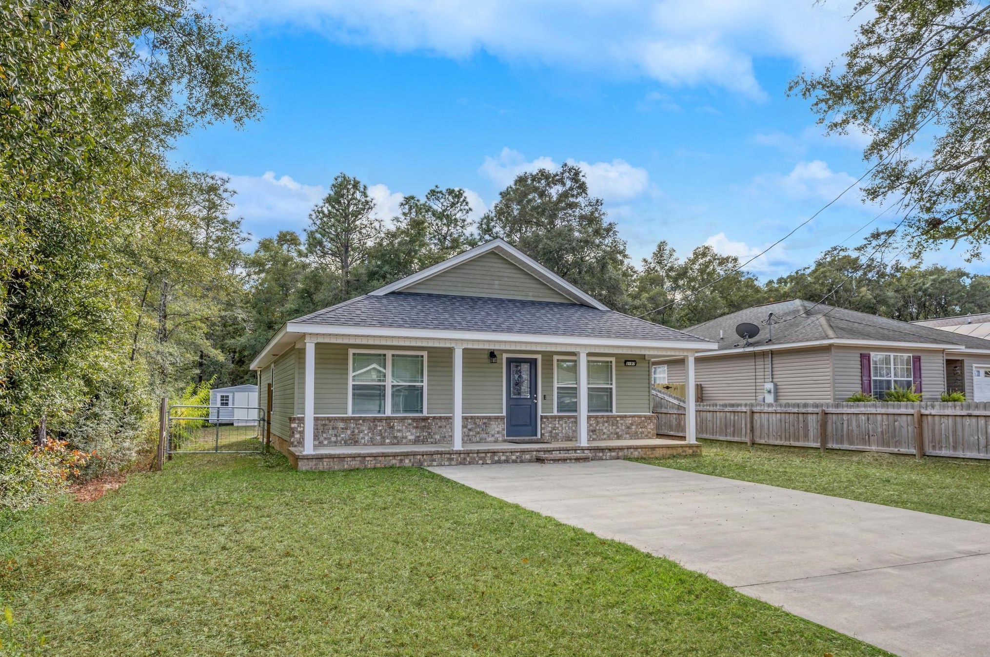 3197 Maple St, Crestview FL  32539-9180 exterior