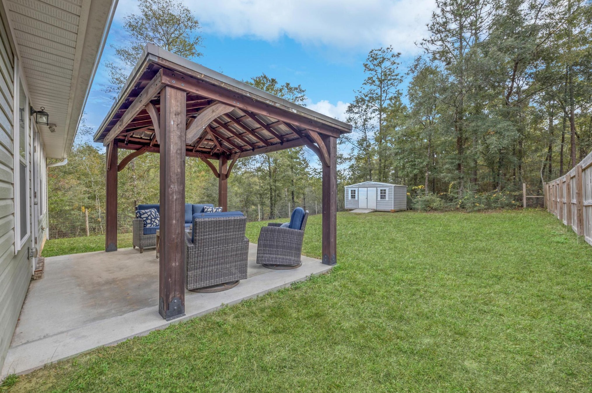 3197 Maple St, Crestview FL  32539-9180 exterior