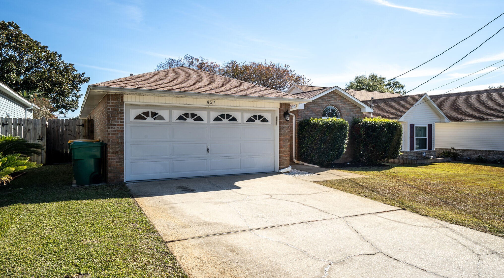 457 Rush Park Cir, Mary Esther FL  32569-2405 exterior