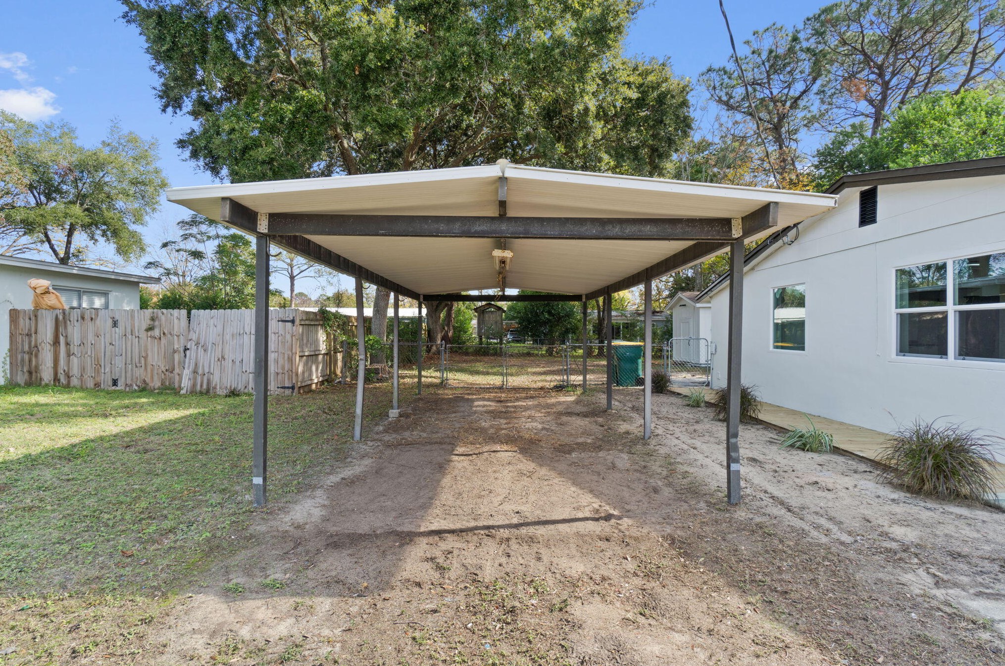 630 Shrewsbury Rd, Mary Esther FL  32569-1740 exterior