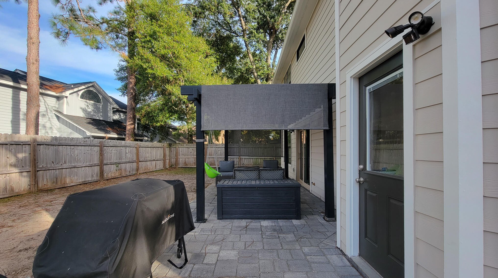 1600 Mariah Way, Fort Walton Beach FL  32547-1189 exterior