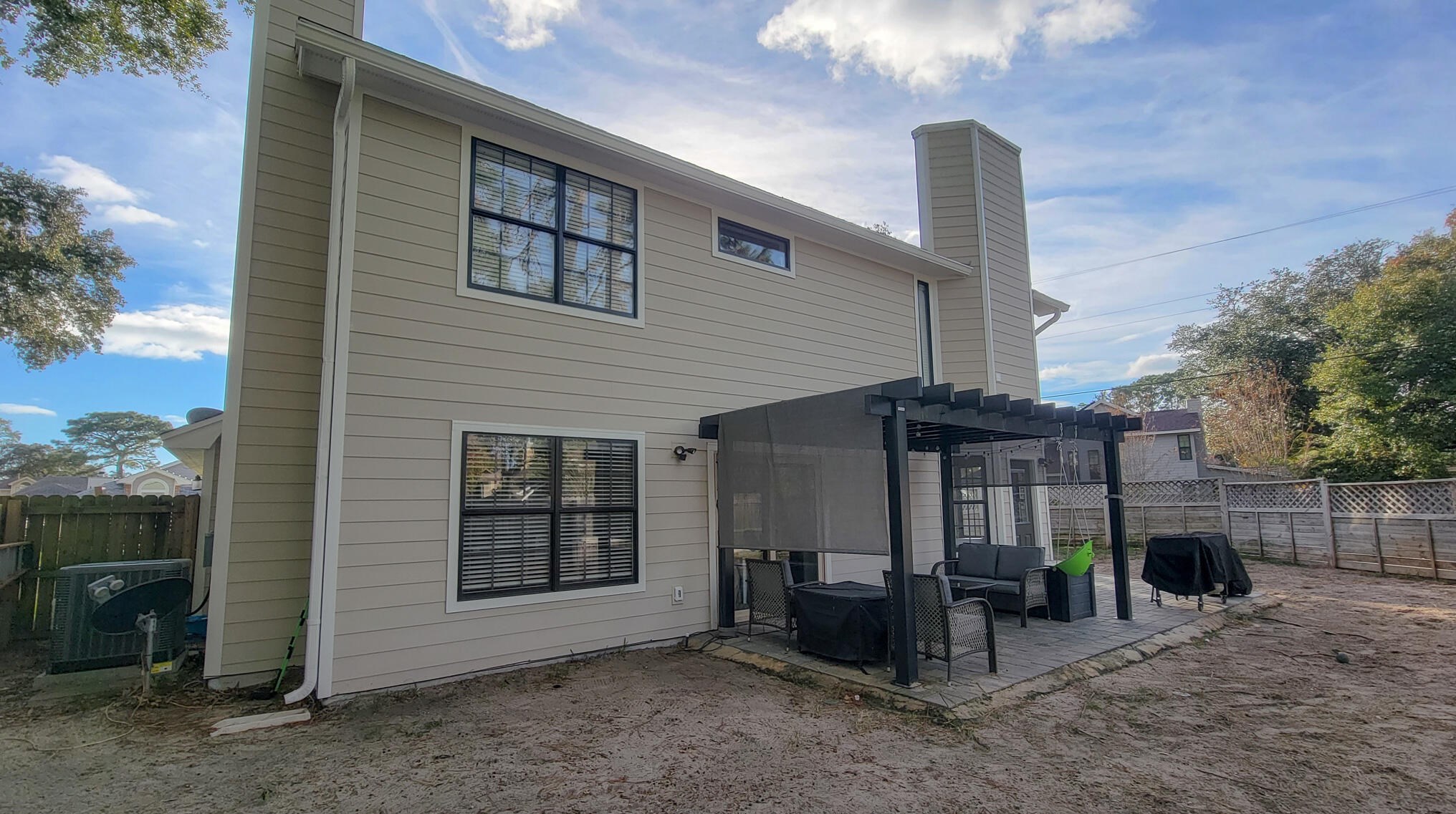 1600 Mariah Way, Fort Walton Beach FL  32547-1189 exterior