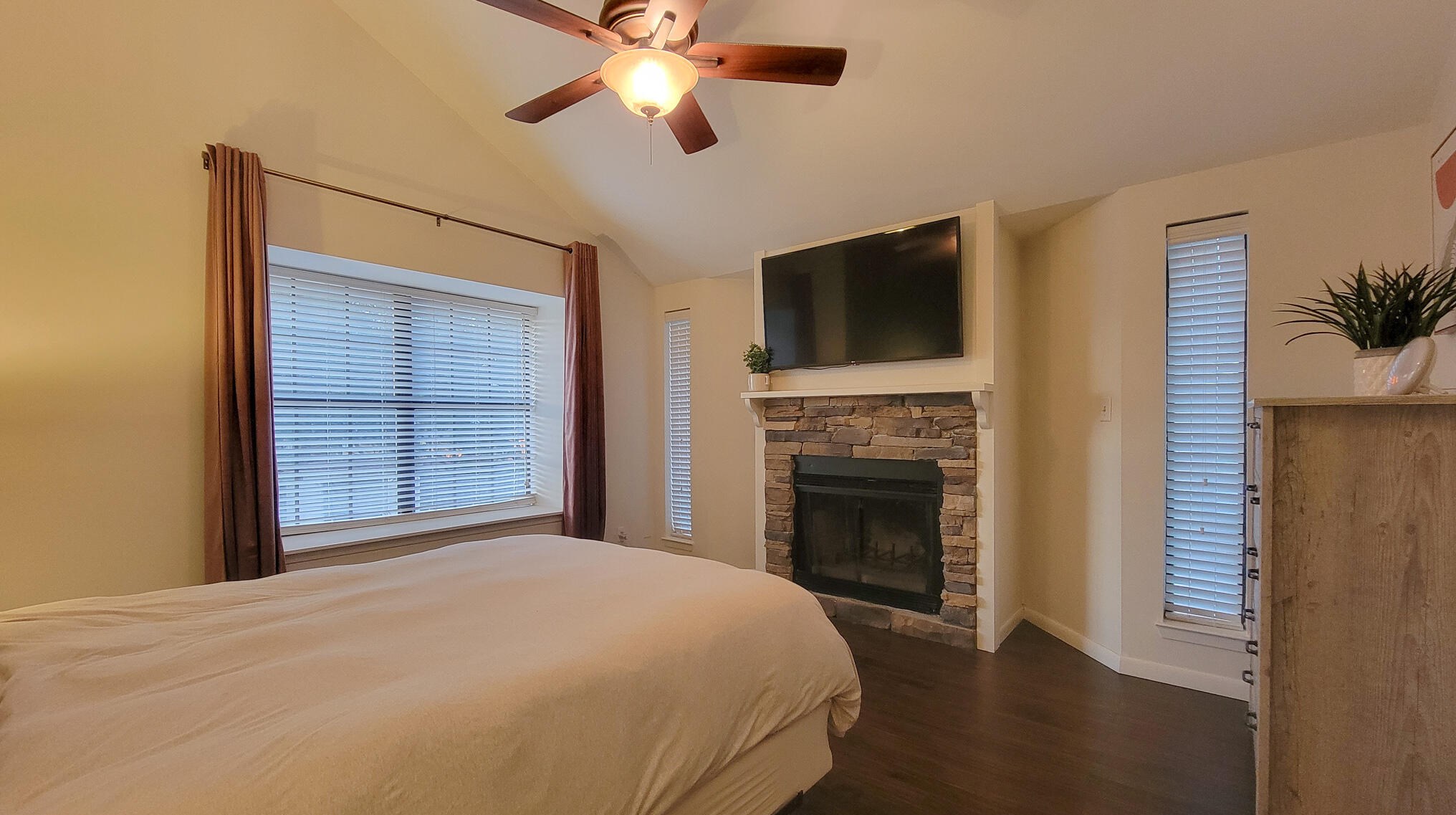 1600 Mariah Way, Fort Walton Beach FL  32547-1189 exterior