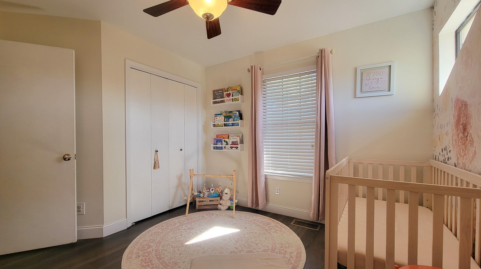 1600 Mariah Way, Fort Walton Beach FL  32547-1189 exterior