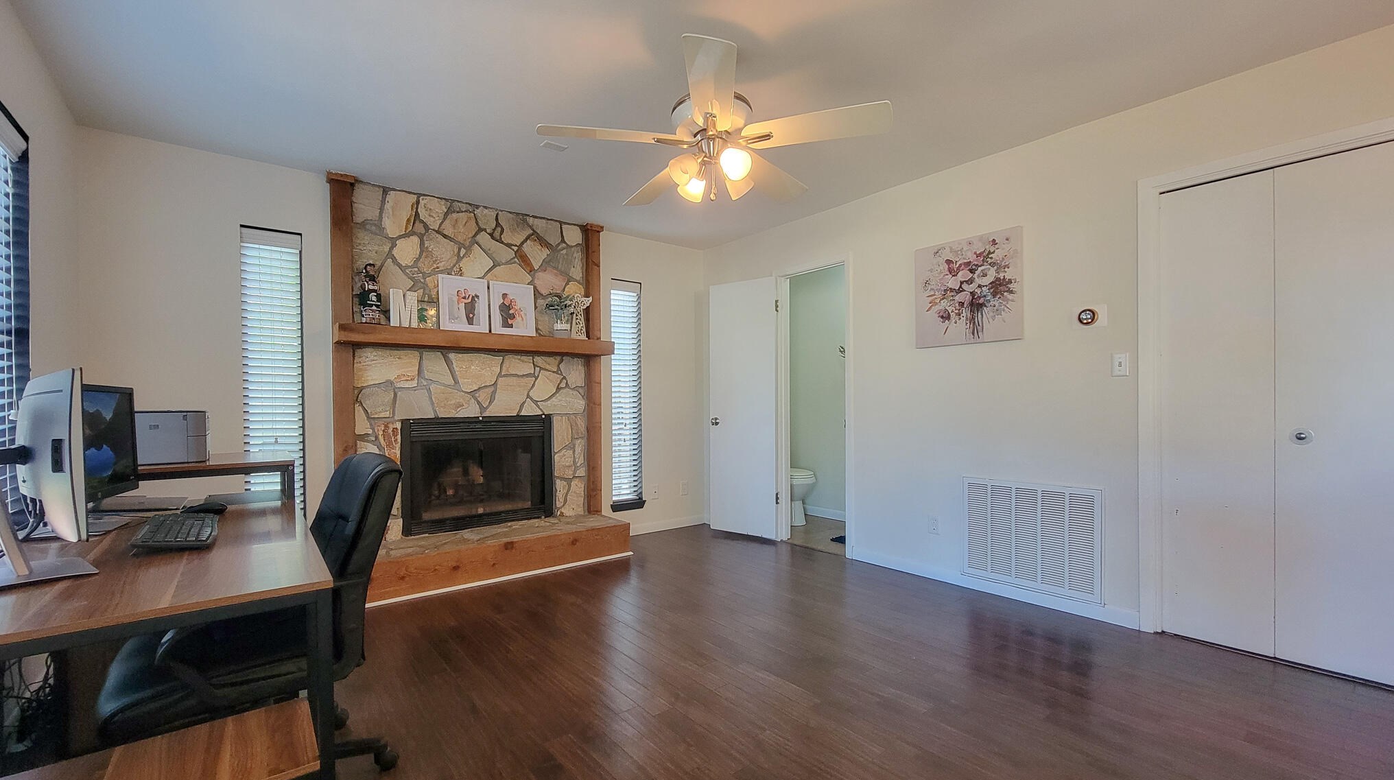 1600 Mariah Way, Fort Walton Beach FL  32547-1189 exterior