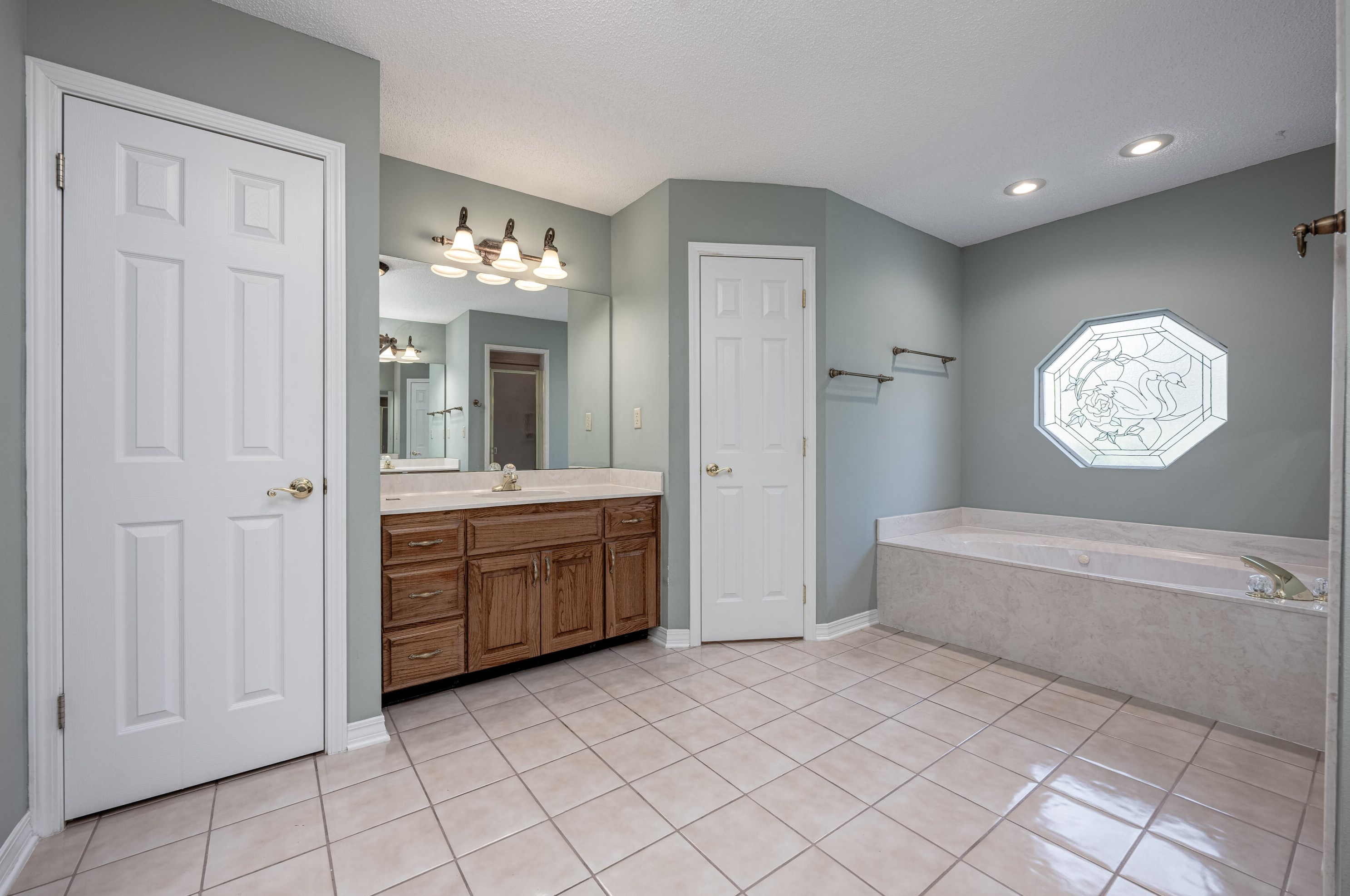 4548 Nancy Ward Ln, Niceville FL  32578-6802 exterior