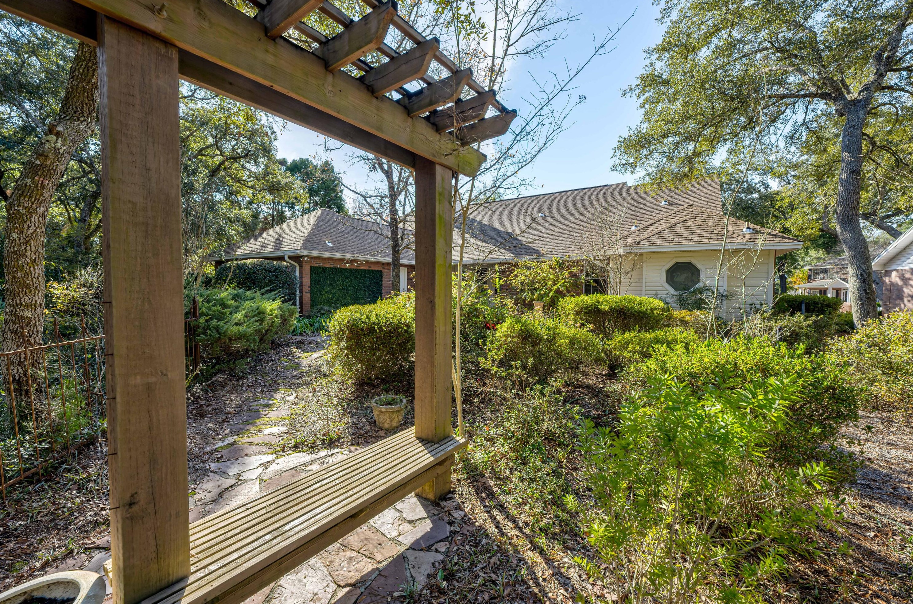 4548 Nancy Ward Ln, Niceville FL  32578-6802 exterior