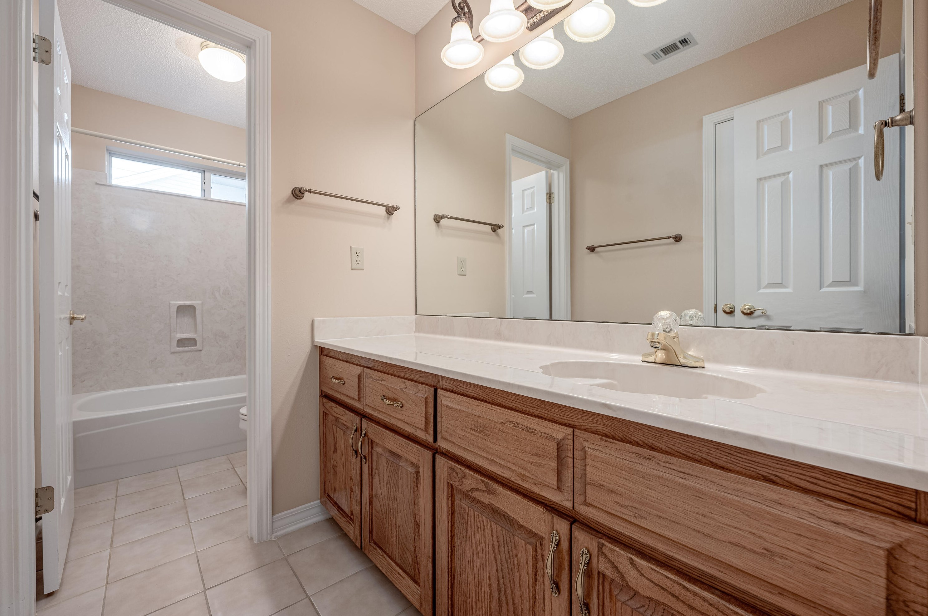 4548 Nancy Ward Ln, Niceville FL  32578-6802 exterior