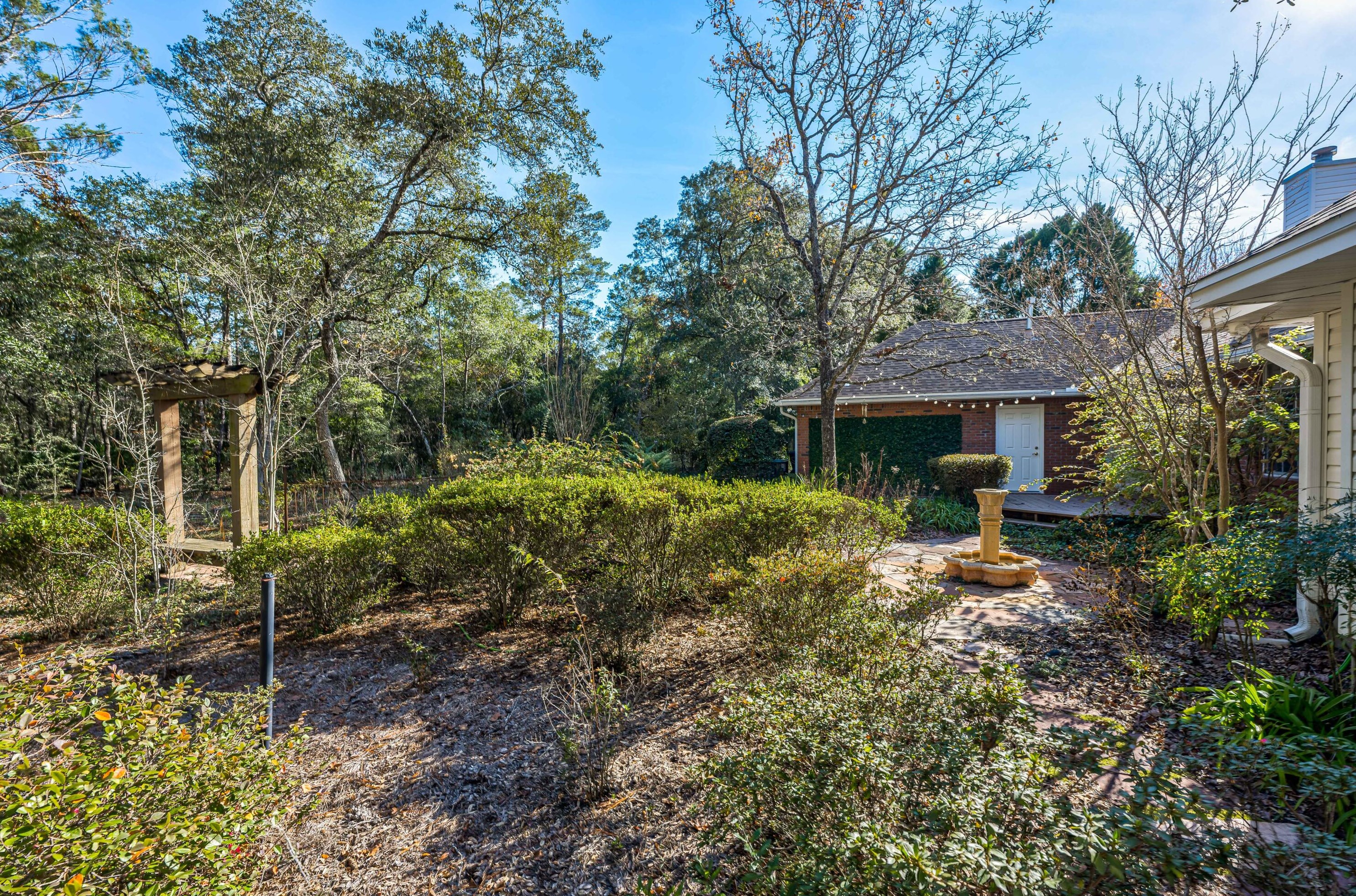 4548 Nancy Ward Ln, Niceville FL  32578-6802 exterior