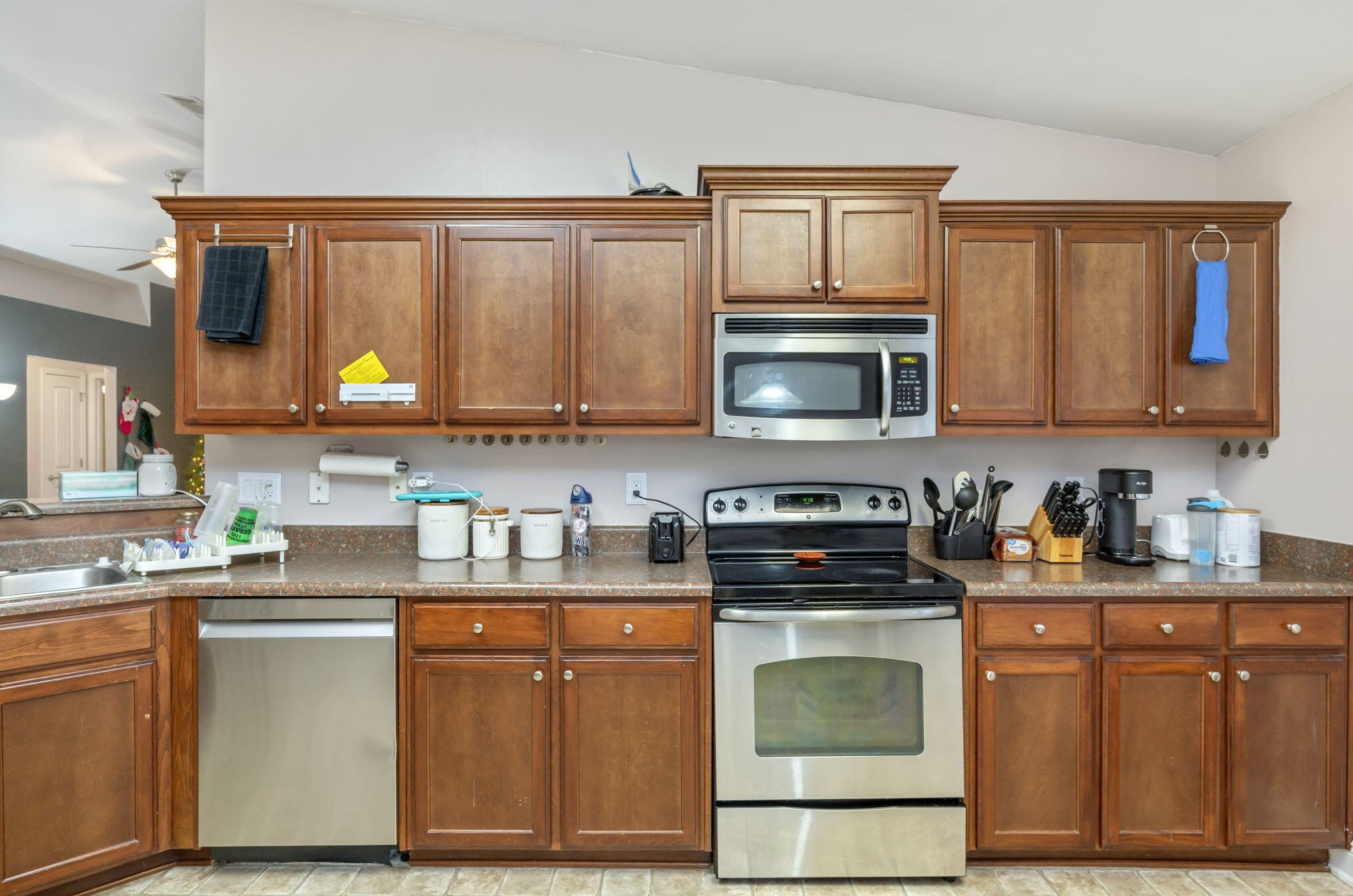 305 Gauntlet Dr, Crestview FL  32539-4366 exterior
