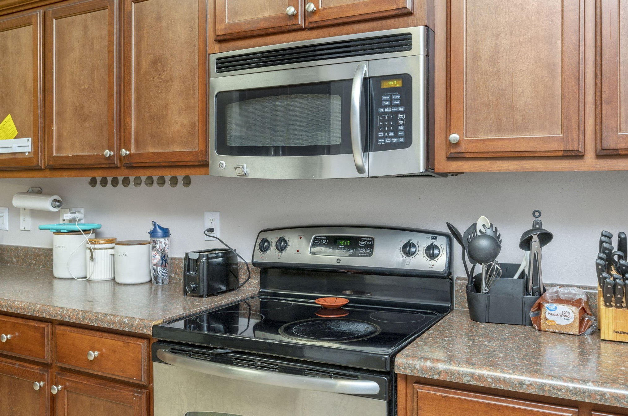 305 Gauntlet Dr, Crestview FL  32539-4366 exterior