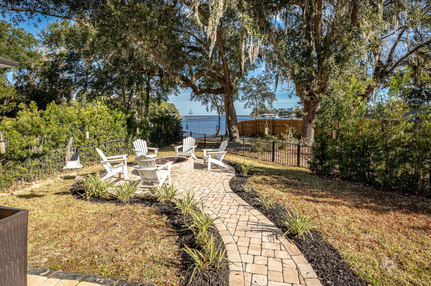 159 Beacon Point Dr, Santa Rosa Beach FL  32459-2611 exterior