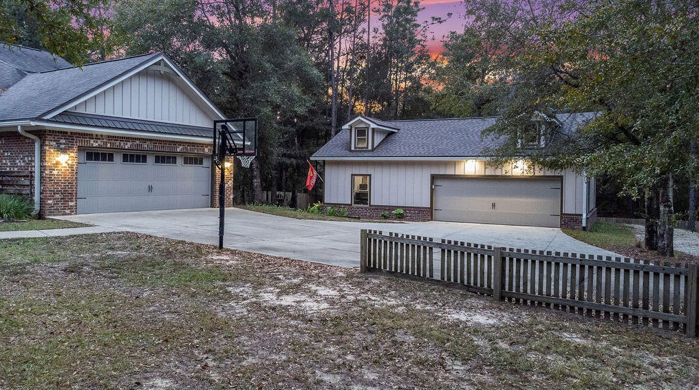 2734 Hugo Ln, Crestview FL  32539-6369 exterior