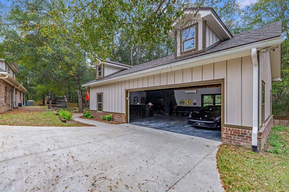 2734 Hugo Ln, Crestview FL  32539-6369 exterior