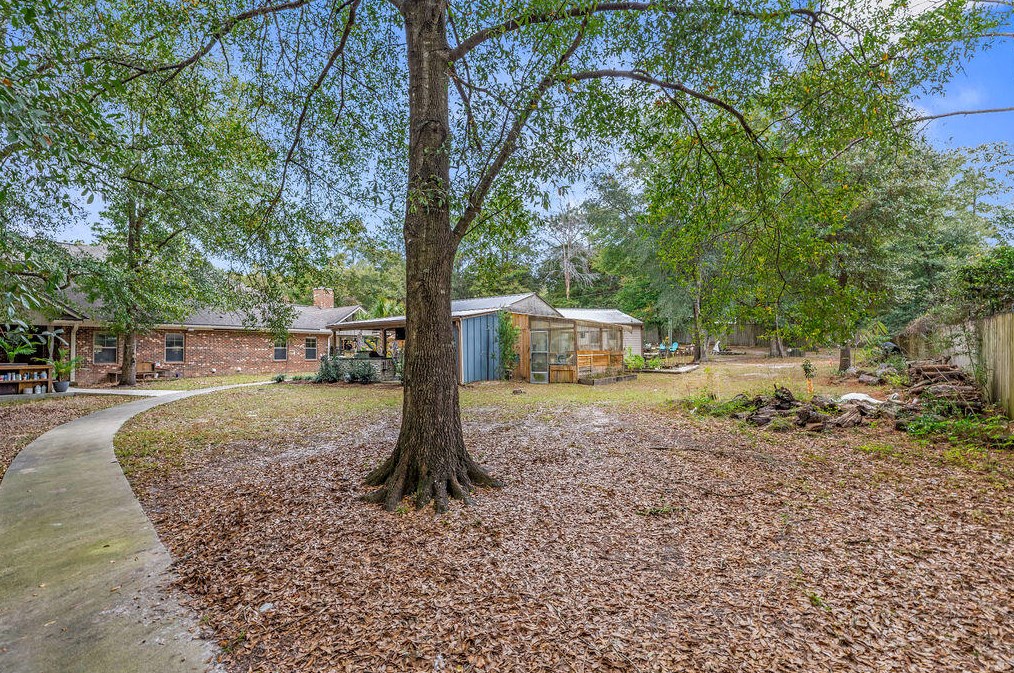 2734 Hugo Ln, Crestview FL  32539-6369 exterior