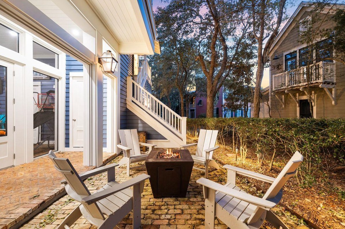 408 Western Lk Dr, Santa Rosa Beach FL  32459-8800 exterior