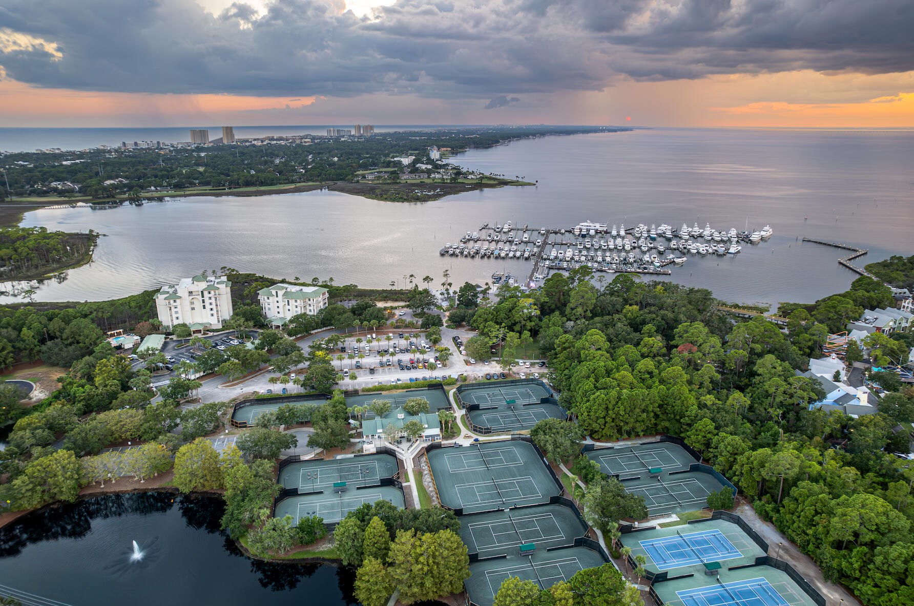 1853 Boardwalk Dr, Destin FL 32550-5895 exterior