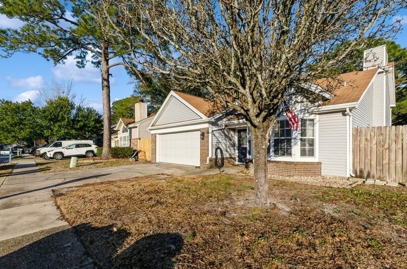 367 Canterbury Cir, Fort Walton Beach FL  32548-4588 exterior
