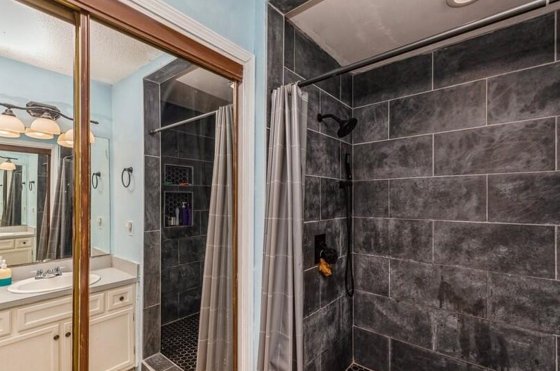 367 Canterbury Cir, Fort Walton Beach FL  32548-4588 exterior